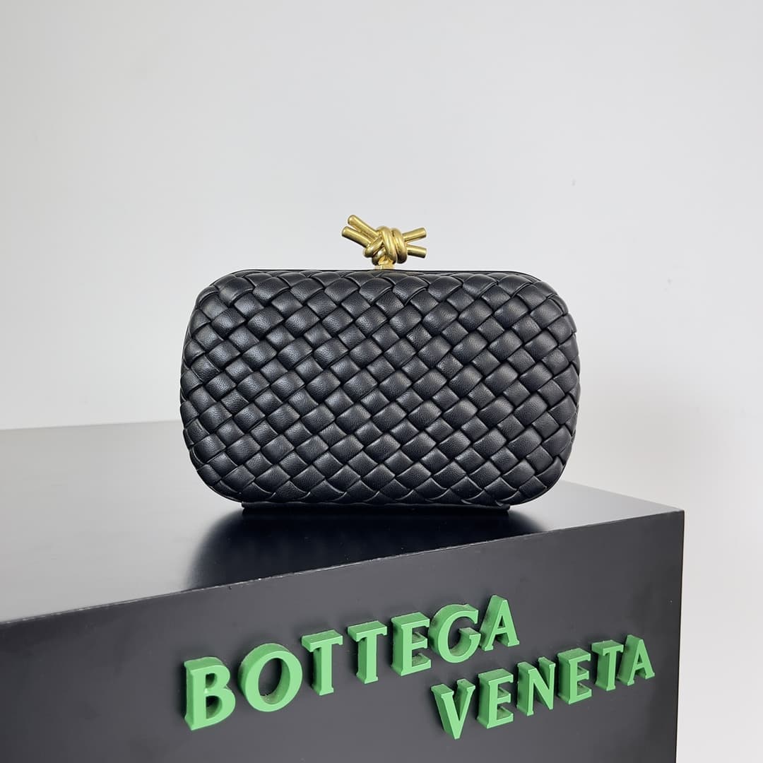 BV Knot Minaudière Clutch Lambskin Top