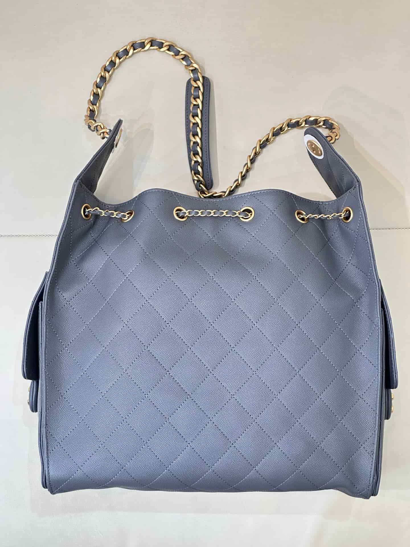 Chanel 25 Medium Hobo handbag AS5311 Grained Calfskin & Gold-tone Metal Blue TOP