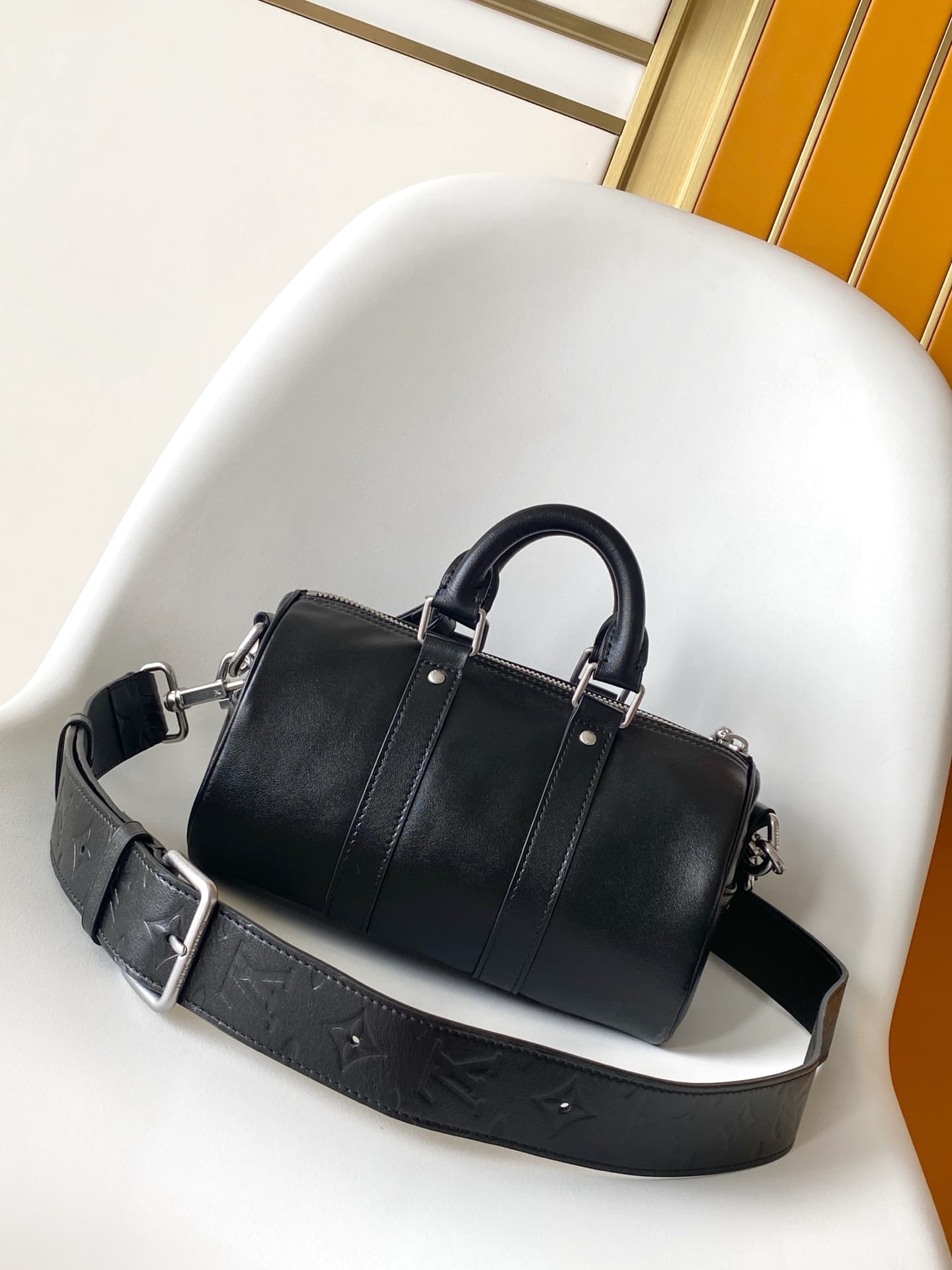 Louis Vuitton Keepall Cargo Bandoulière 25 Black Calf leather M13988 High