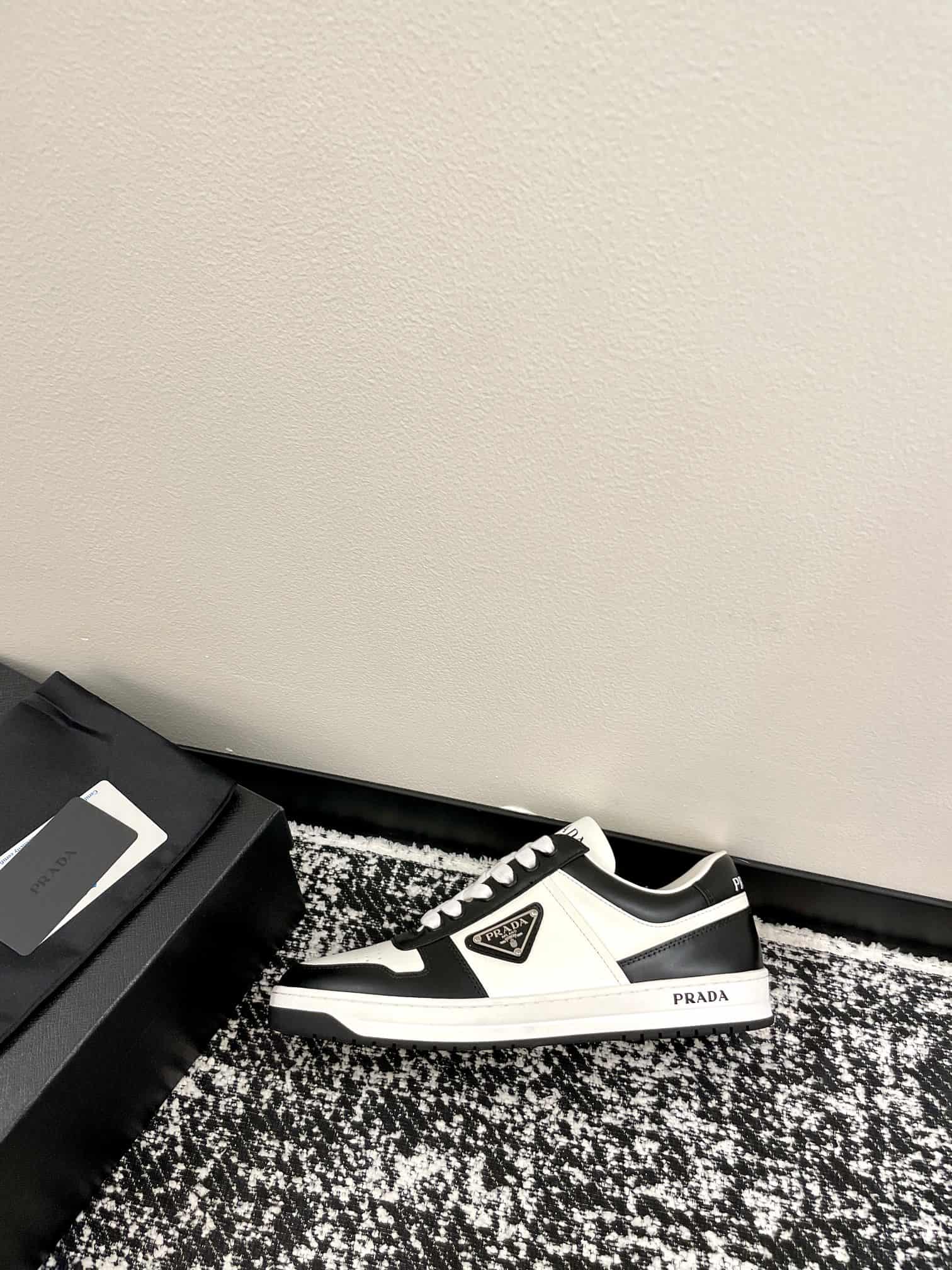 Prada Sneaker shoes Men