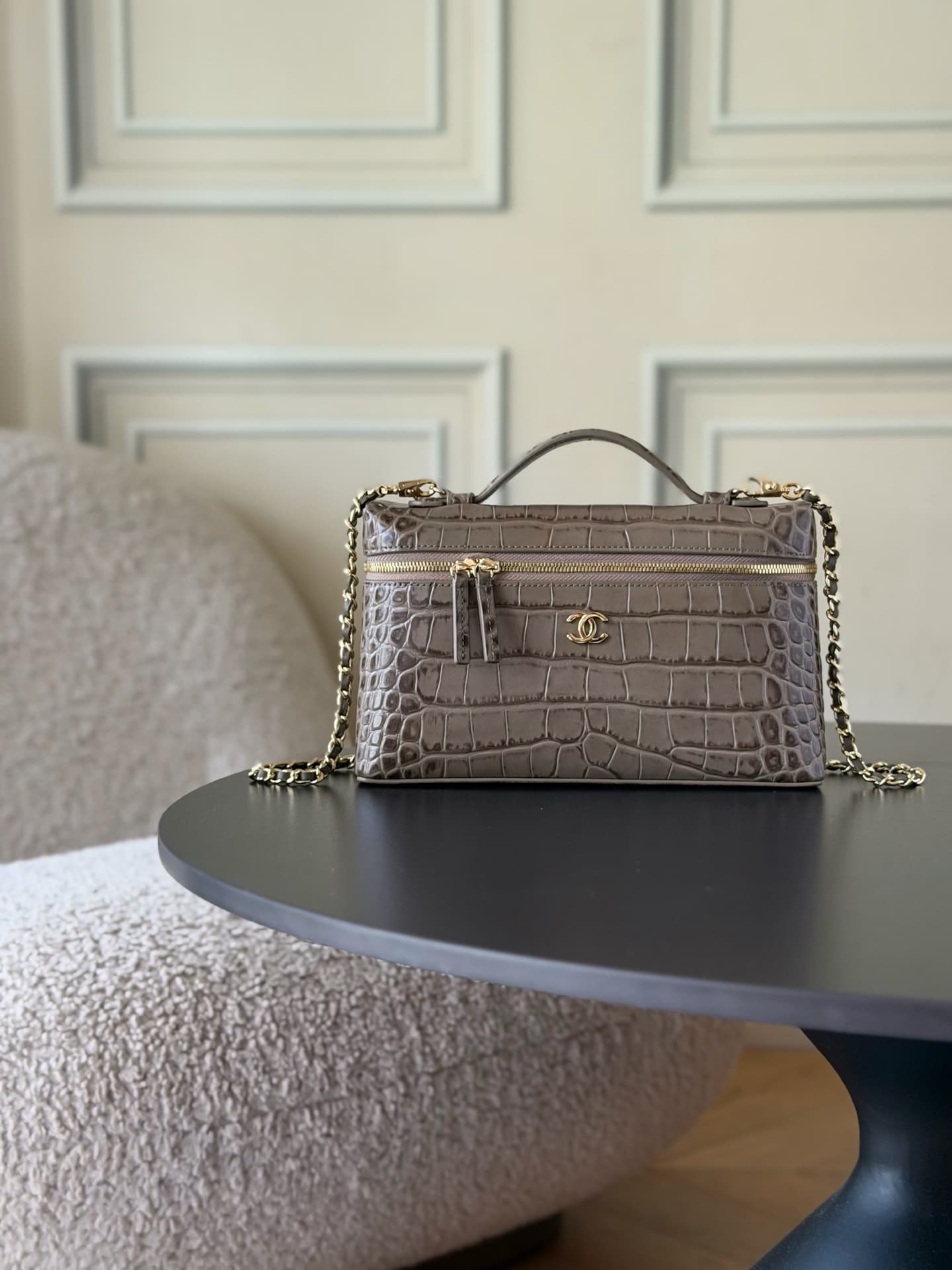Chanel Large Vanity with chain Crocodile Embossed Calfskin & Gold-Tone Metal Dark Khaki  AS5347 A