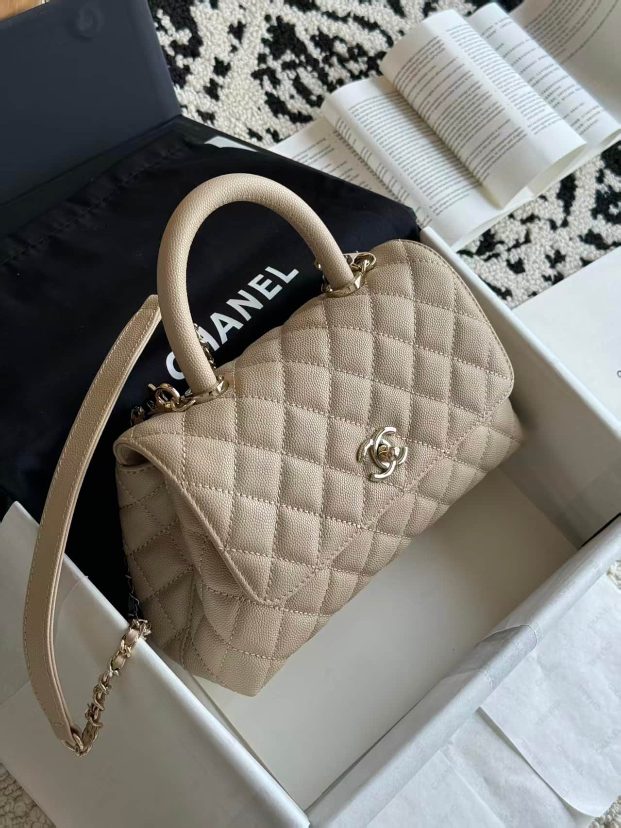 FLAP BAG WITH TOP HANDLE Grained Calfskin & Gold-Tone Metal A92990 Beige TOP