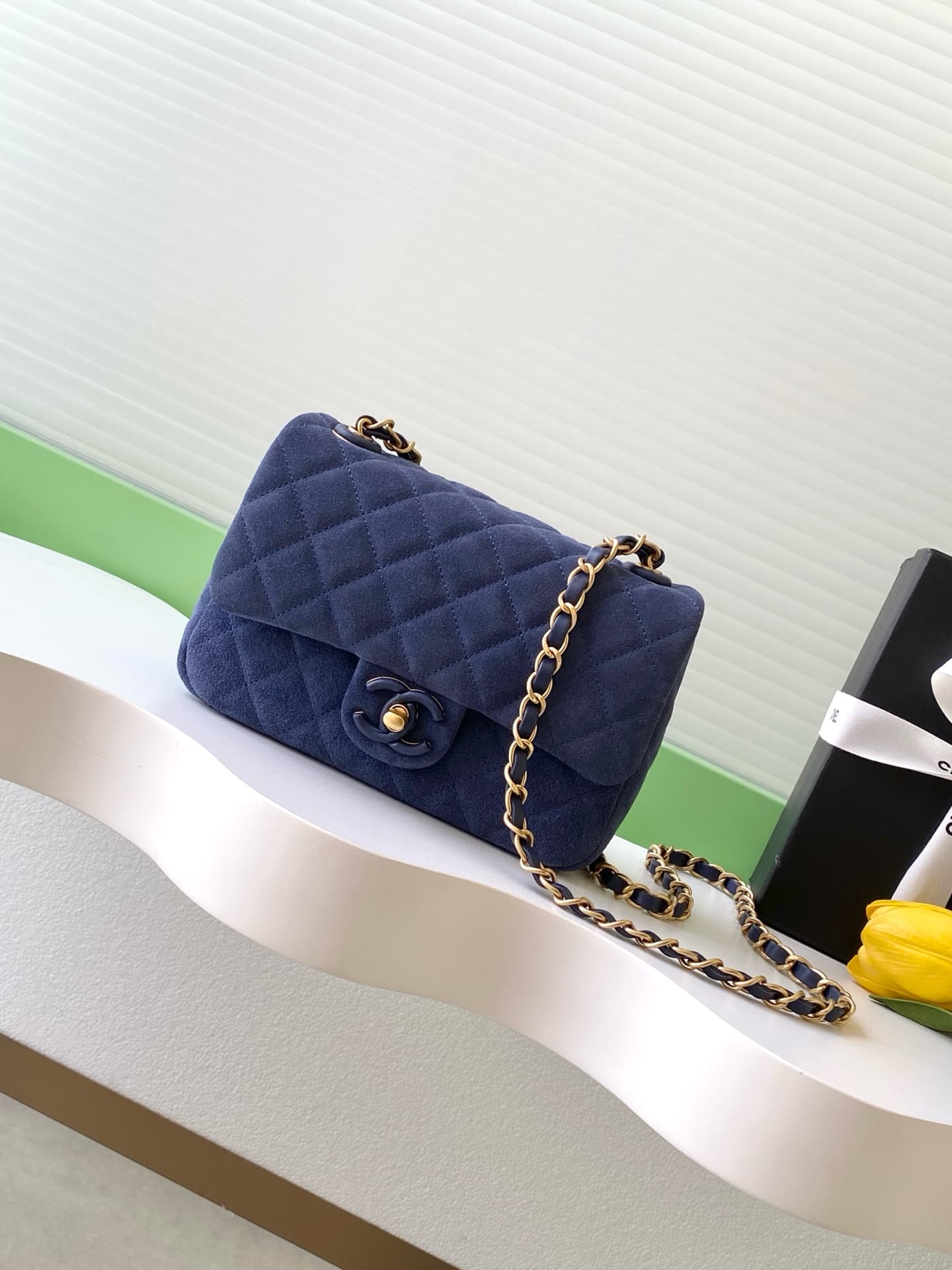 Chanel Classic Flap bag in Navy Blue Suede & Gold-Tone Metal AS5989 A