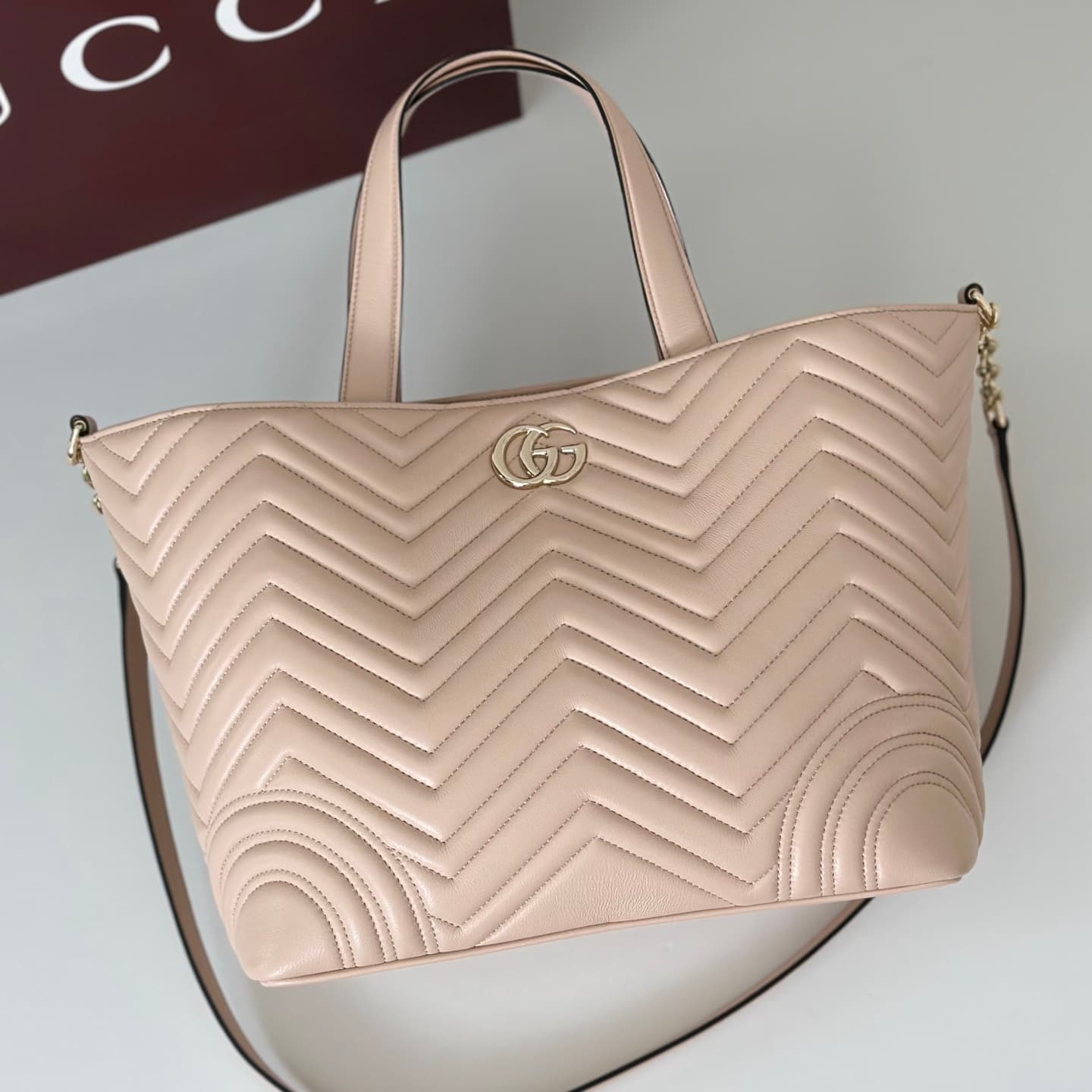 Gucci Betty medium tote bag 847387 pale pink leather High