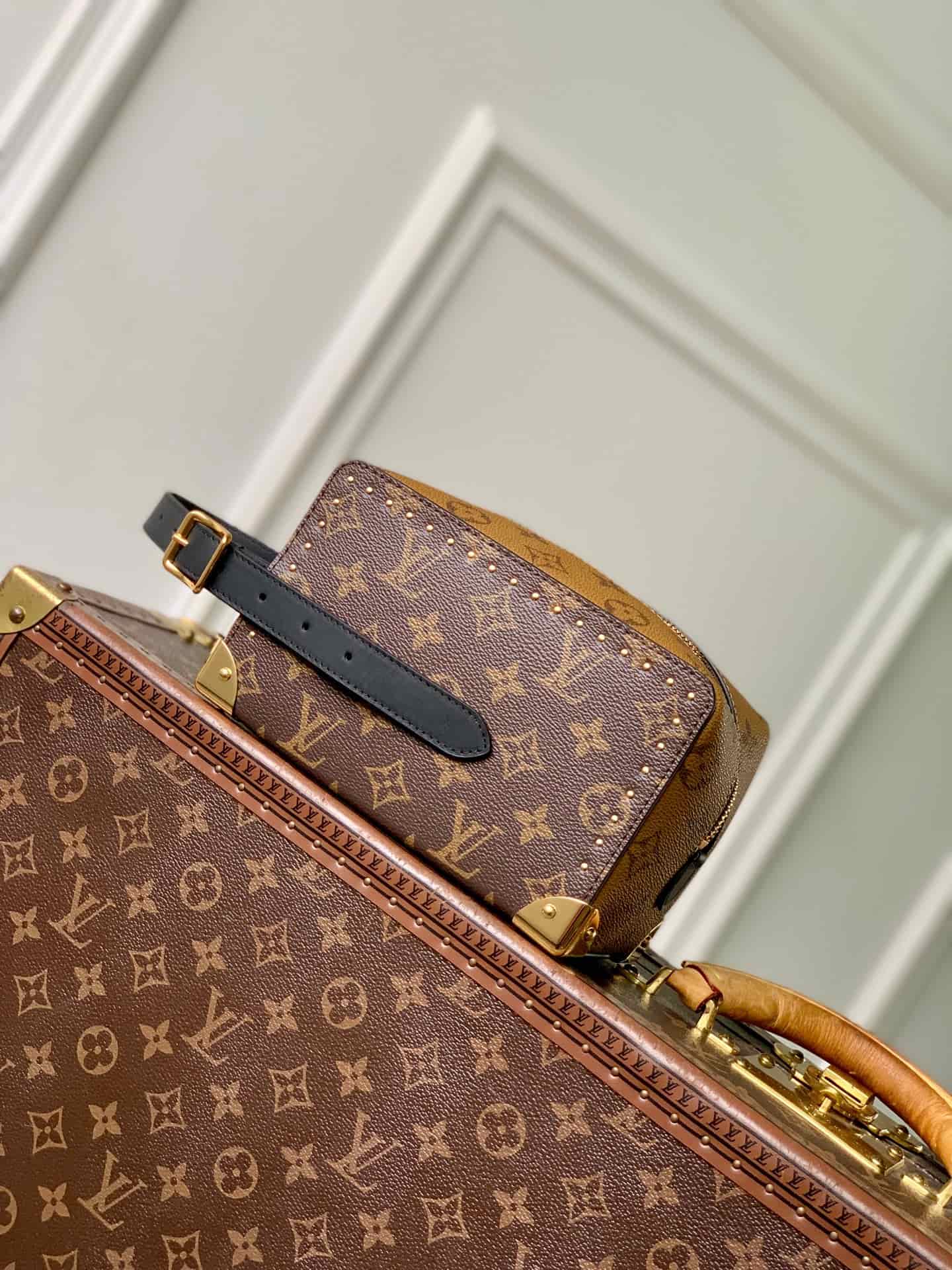 Louis Vuitton Locker Dopp Kit Trunk Monogram coated canvas M29313 High