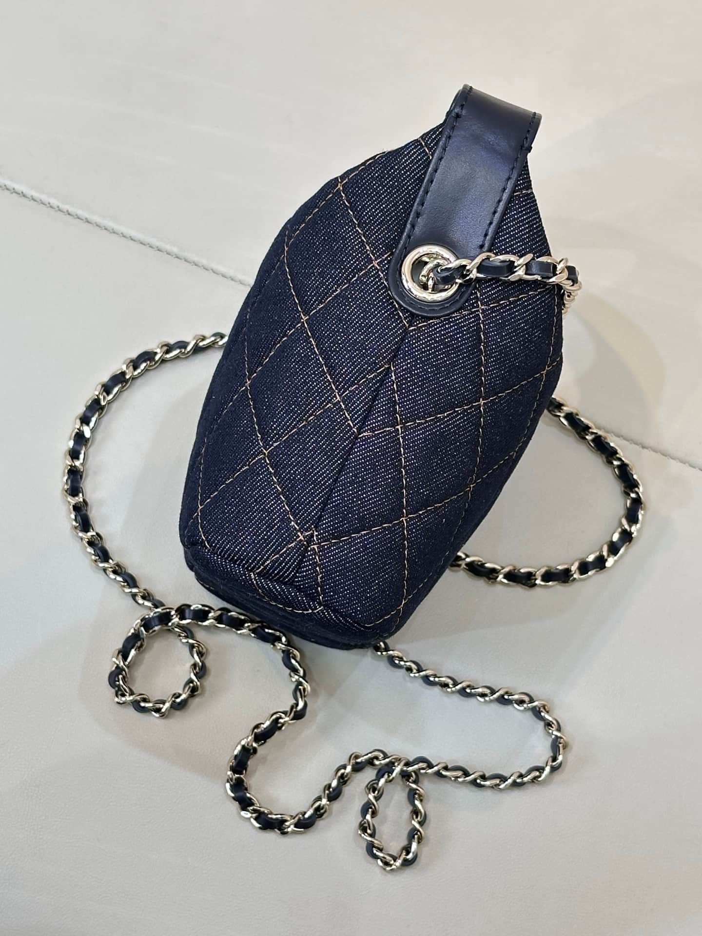 Chanel Hobo Clutch With Chain Denim & Gold-tone Metal Blue AP4386 TOP