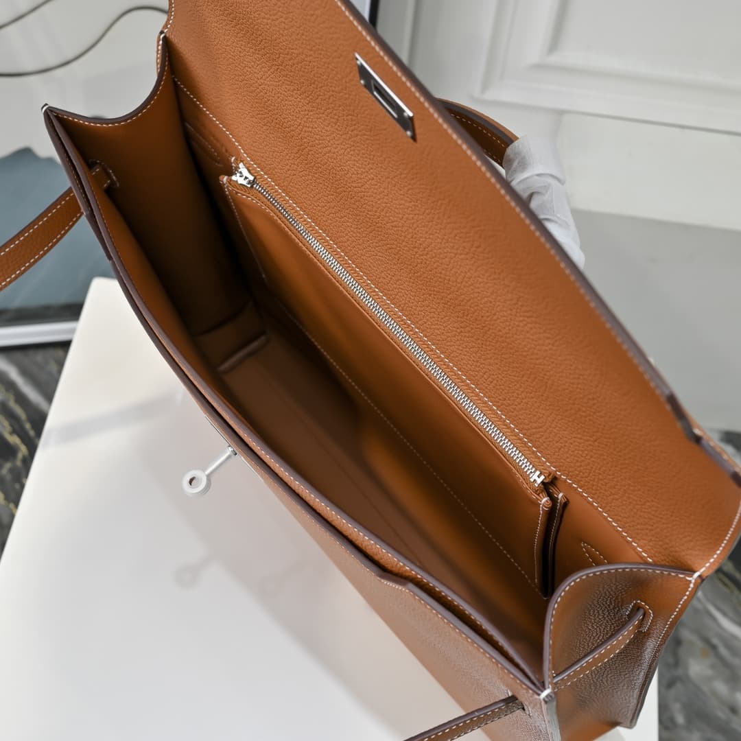 Hermes Kelly depeches Togo 36 briefcase In Camel CalfskIn WAX High
