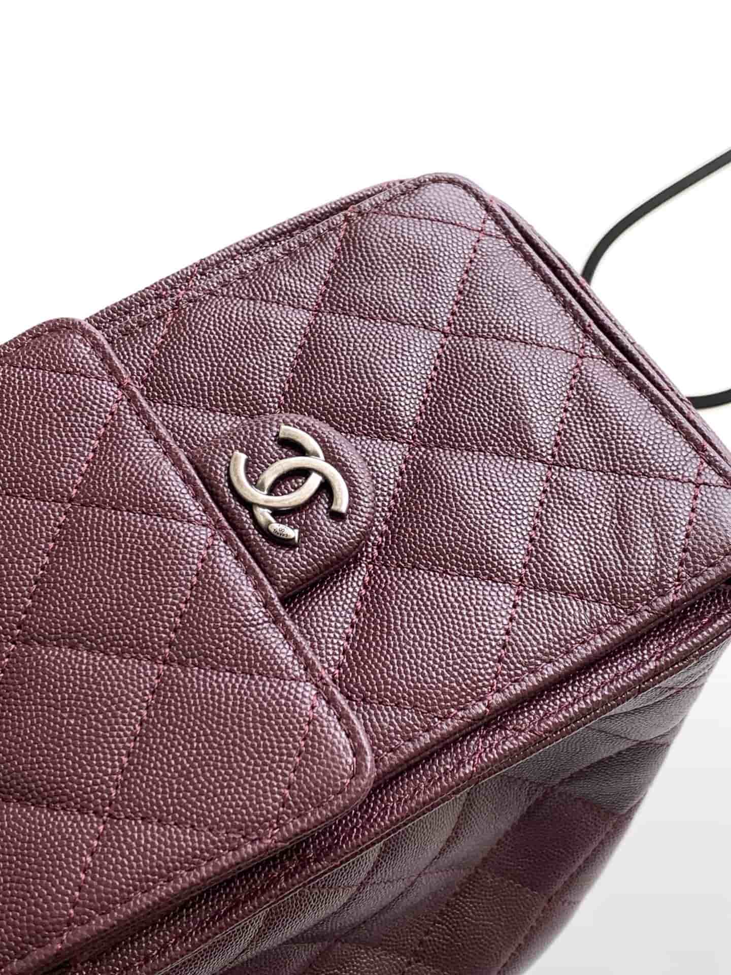 Chanel 25 Small Hobo handbag AS5293 Grained Calfskin &Silver-Tone Metal Drak Brown A