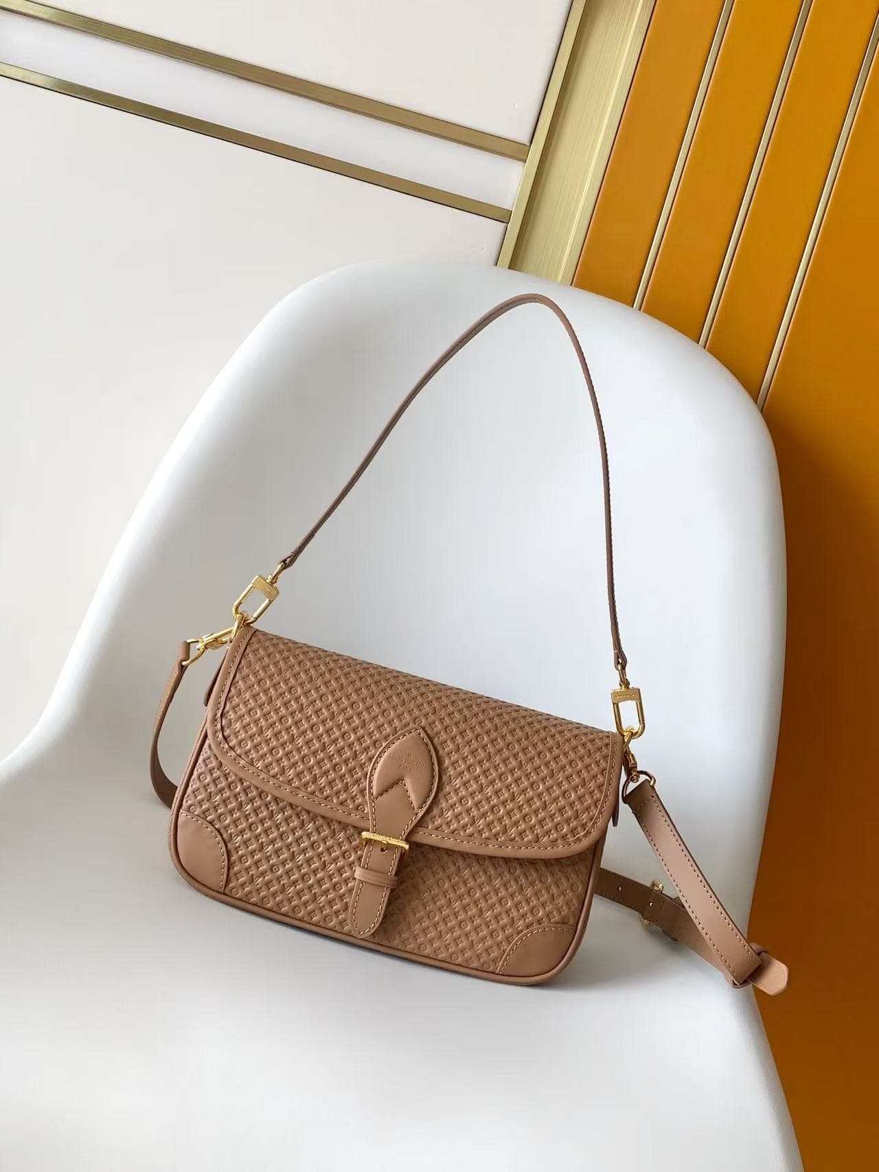 Louis Vuitton Diane Noisette Calfskin leather M29162 High