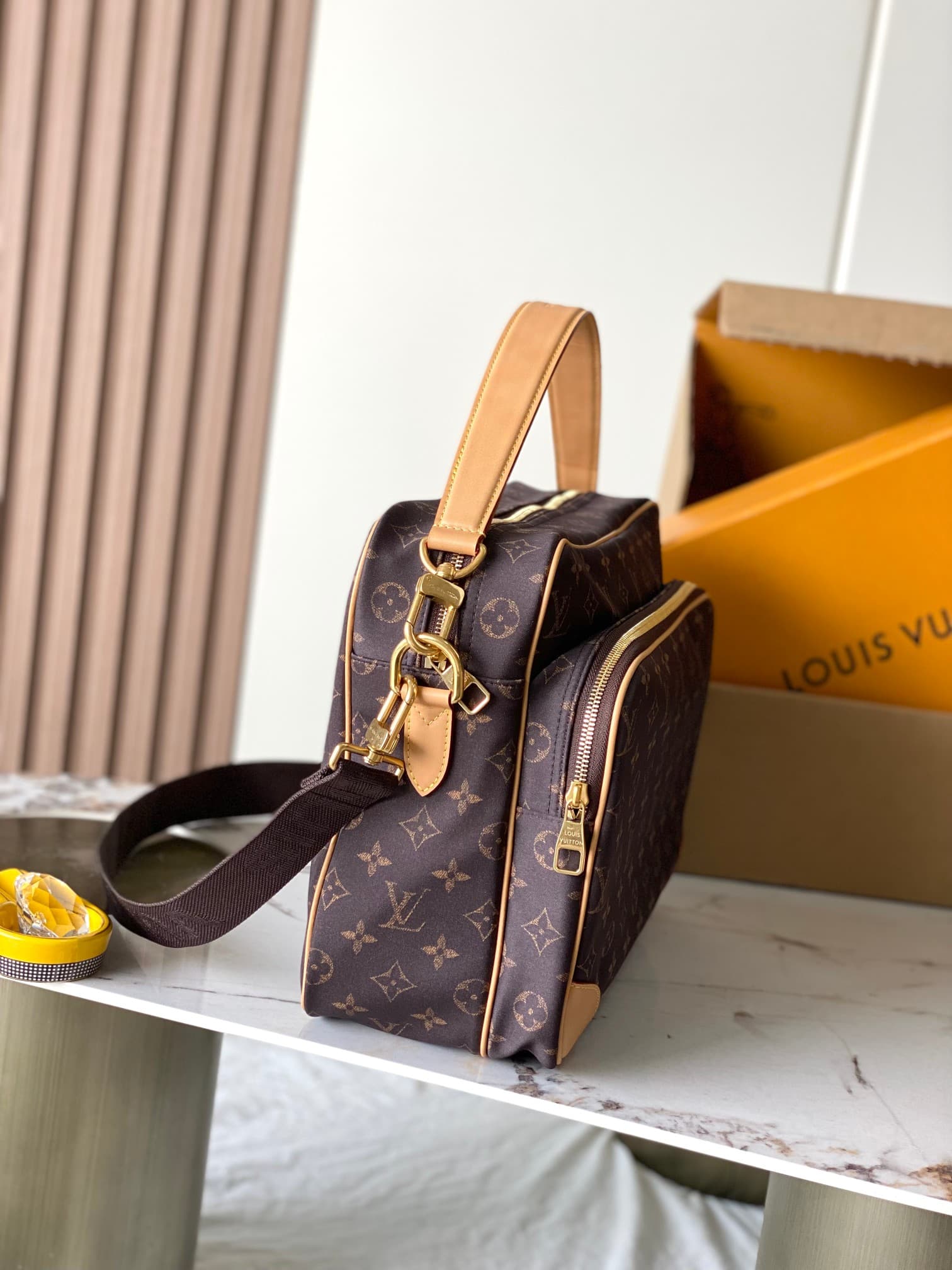 Louis Vuitton Nil XL Monogram  Silk Tech M29853 TOP