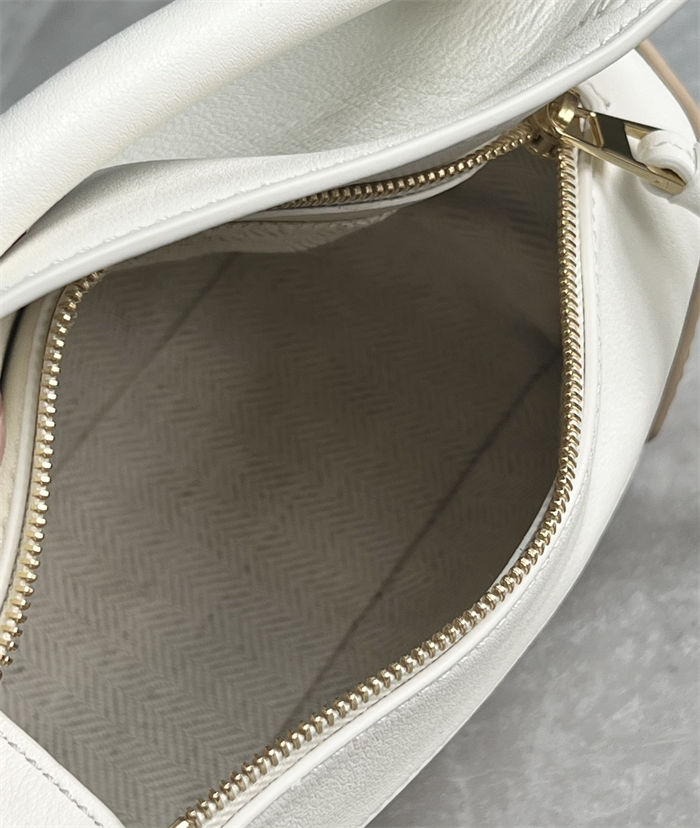 Mini Puzzle bag in classic calfskin Soft White/Paper Craft High