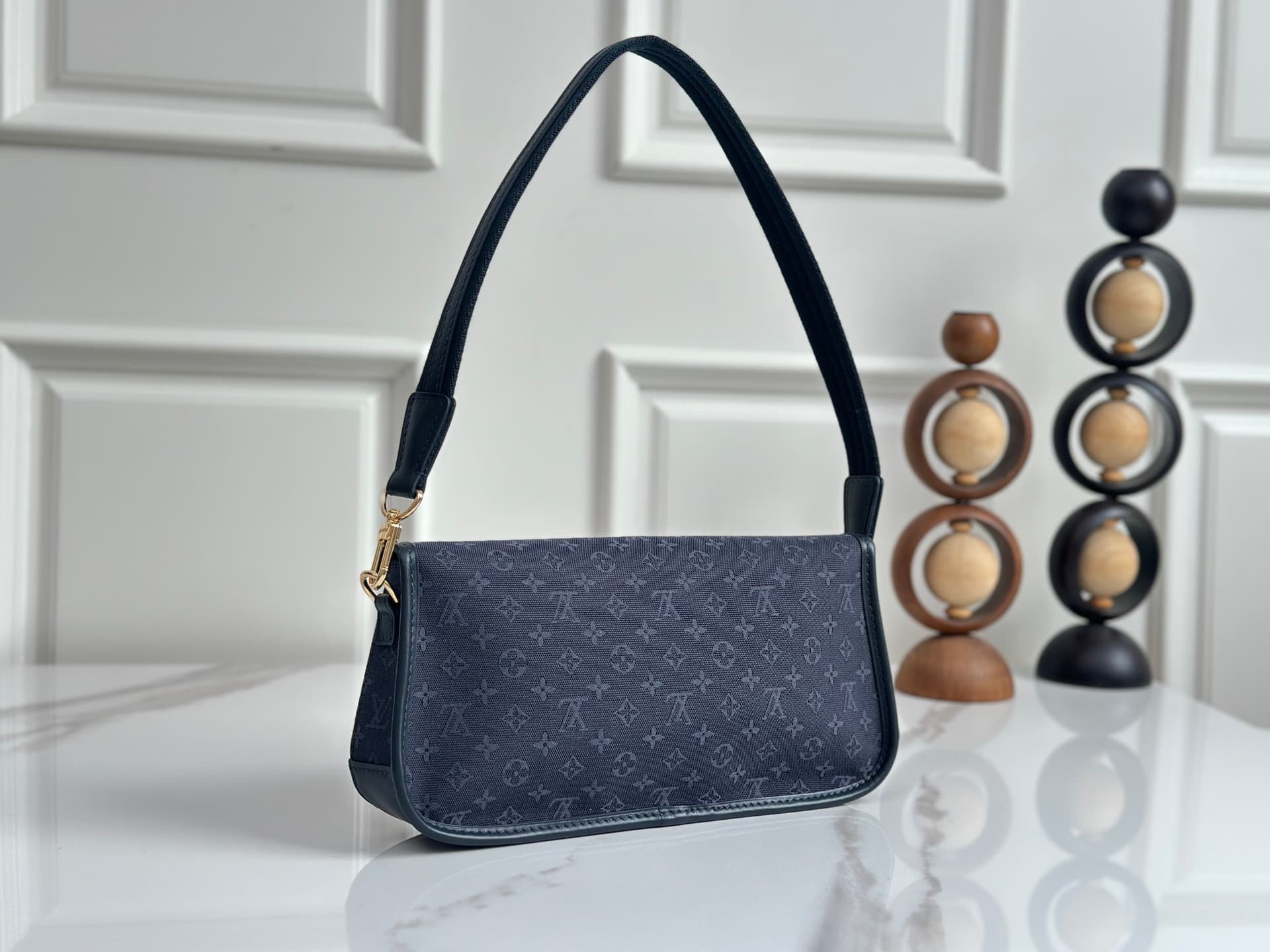 Louis Vuitton Mini Lin Marjorie shoulder bag Navy Blue Monogram M92692 High