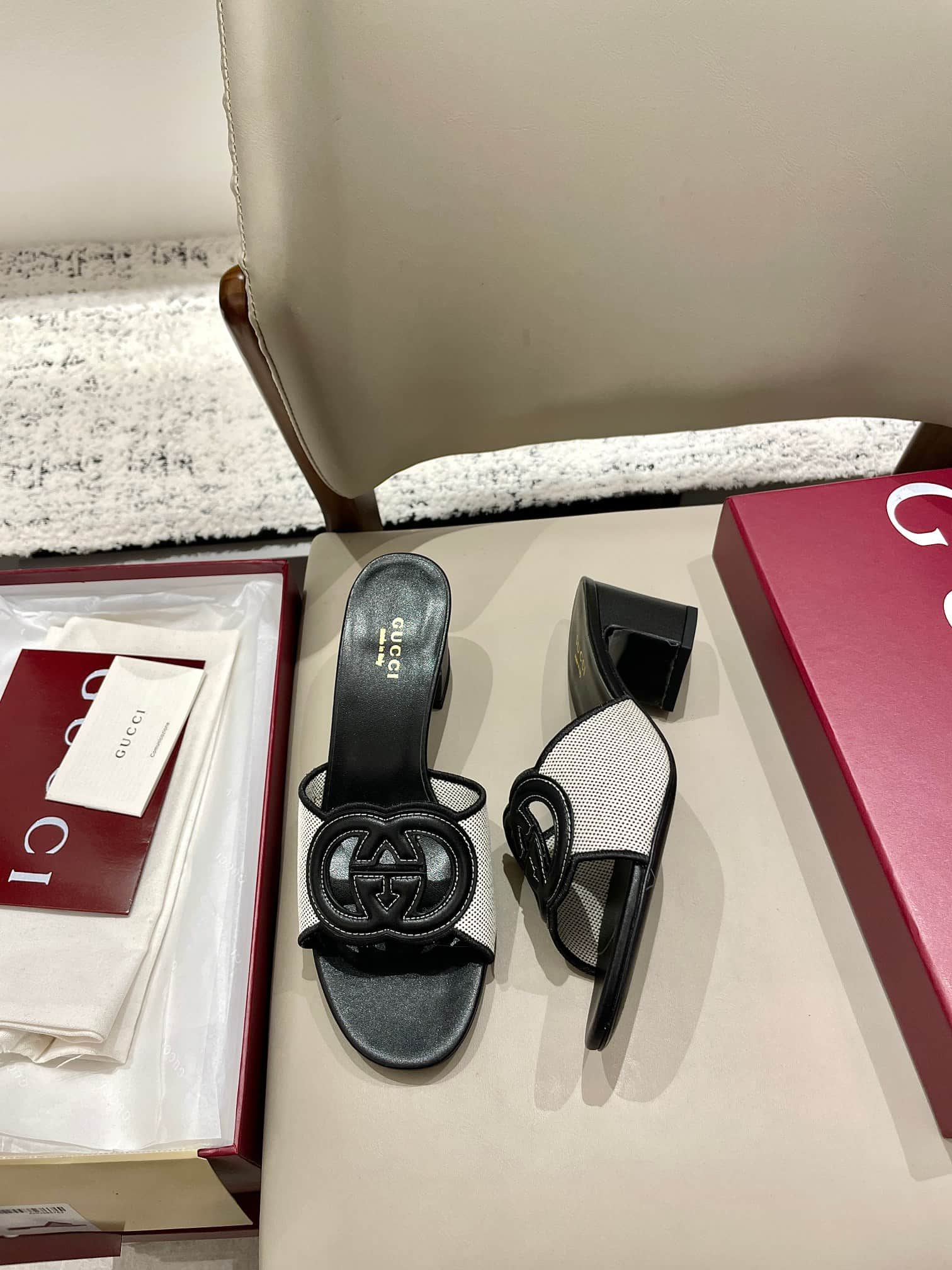 Gucci Women's slide sandal with Interlocking G