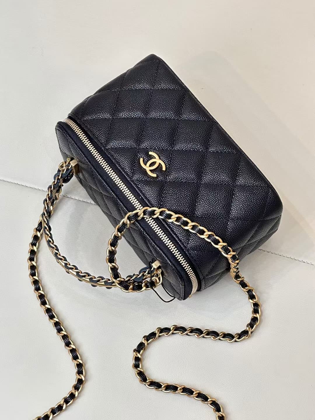 Chanel Handle Box Bag Grained Shiny Calfskin & Gold-Tone Metal TOP