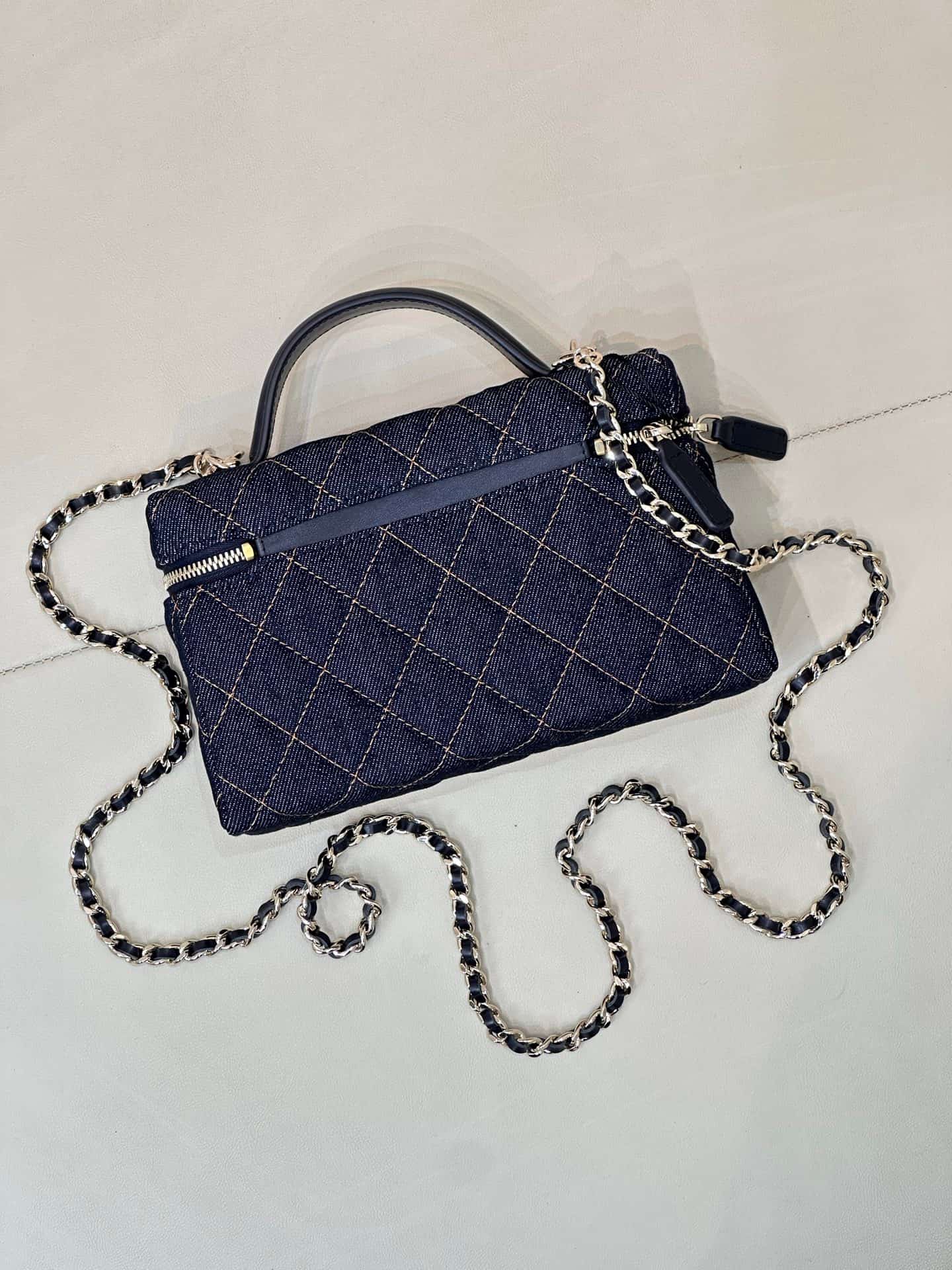 Chanel Classic Vanity with Chain Denim & Gold-Tone Metal Dark Blue AP4385 TOP