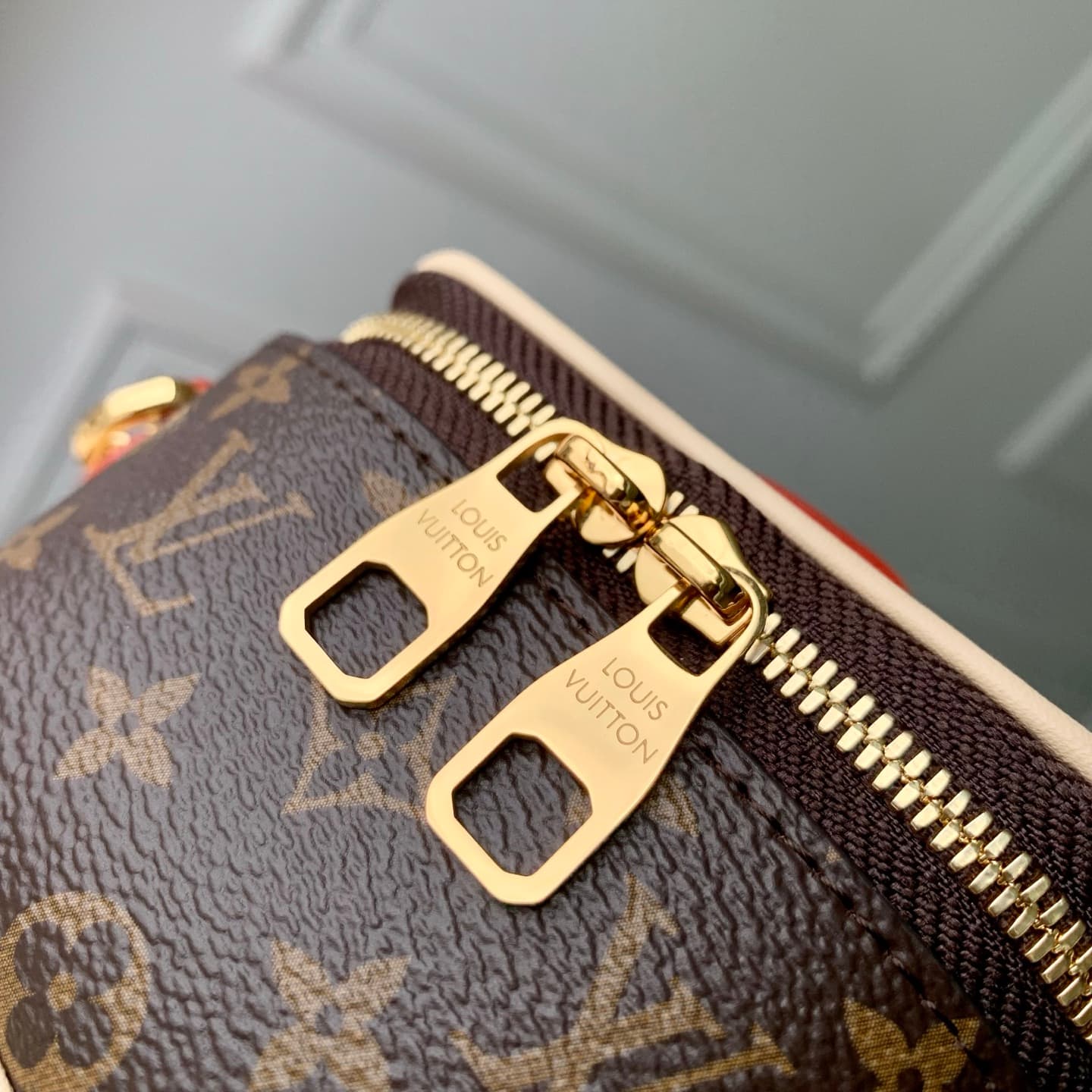 Louis Vuitton Micro Vanity Case Monogram coated canvas M03772 High