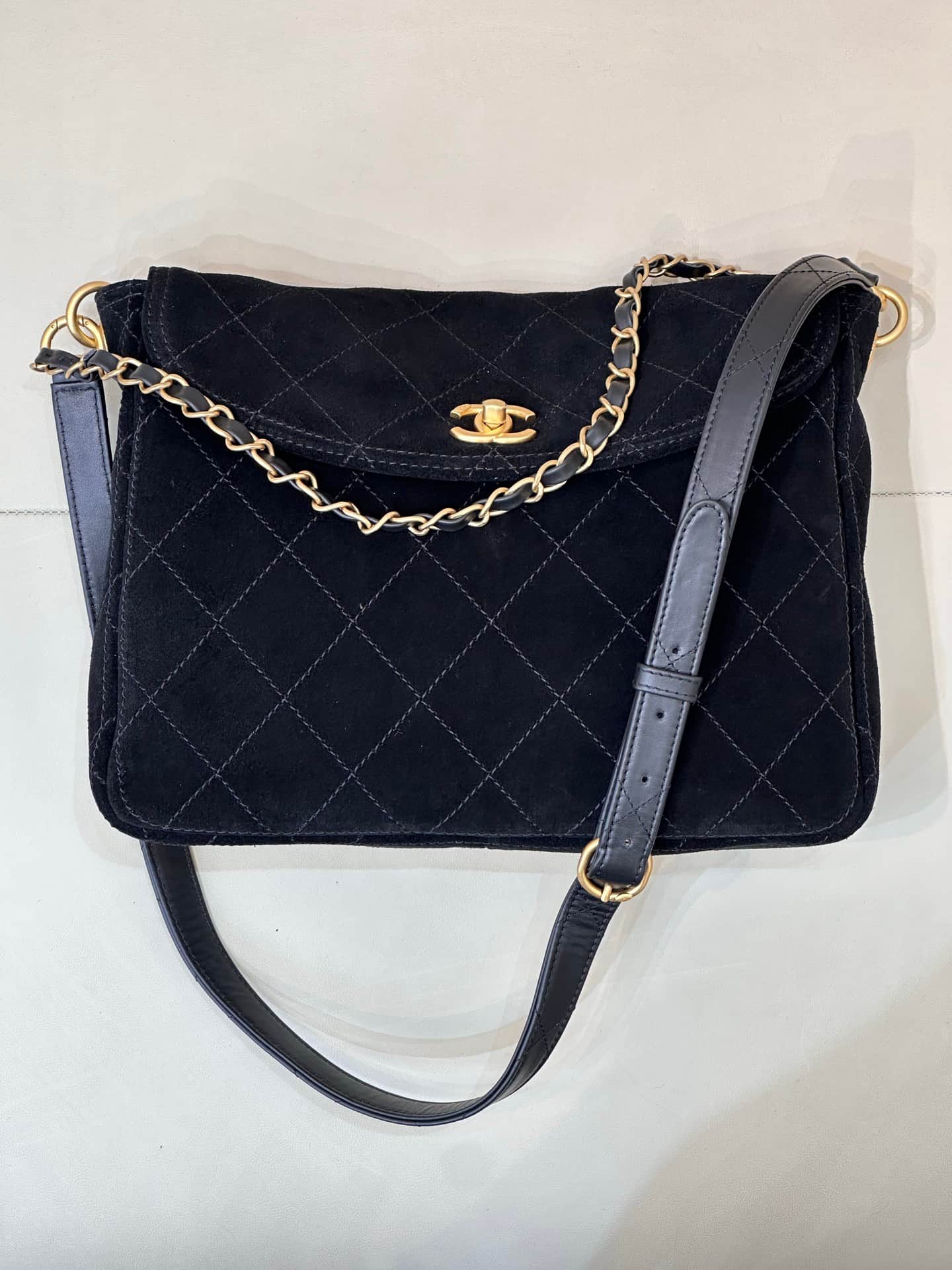 Chanel Matelasse Suede Shoulder Bag& Gold-Tone Metal Black AS5883 TOP