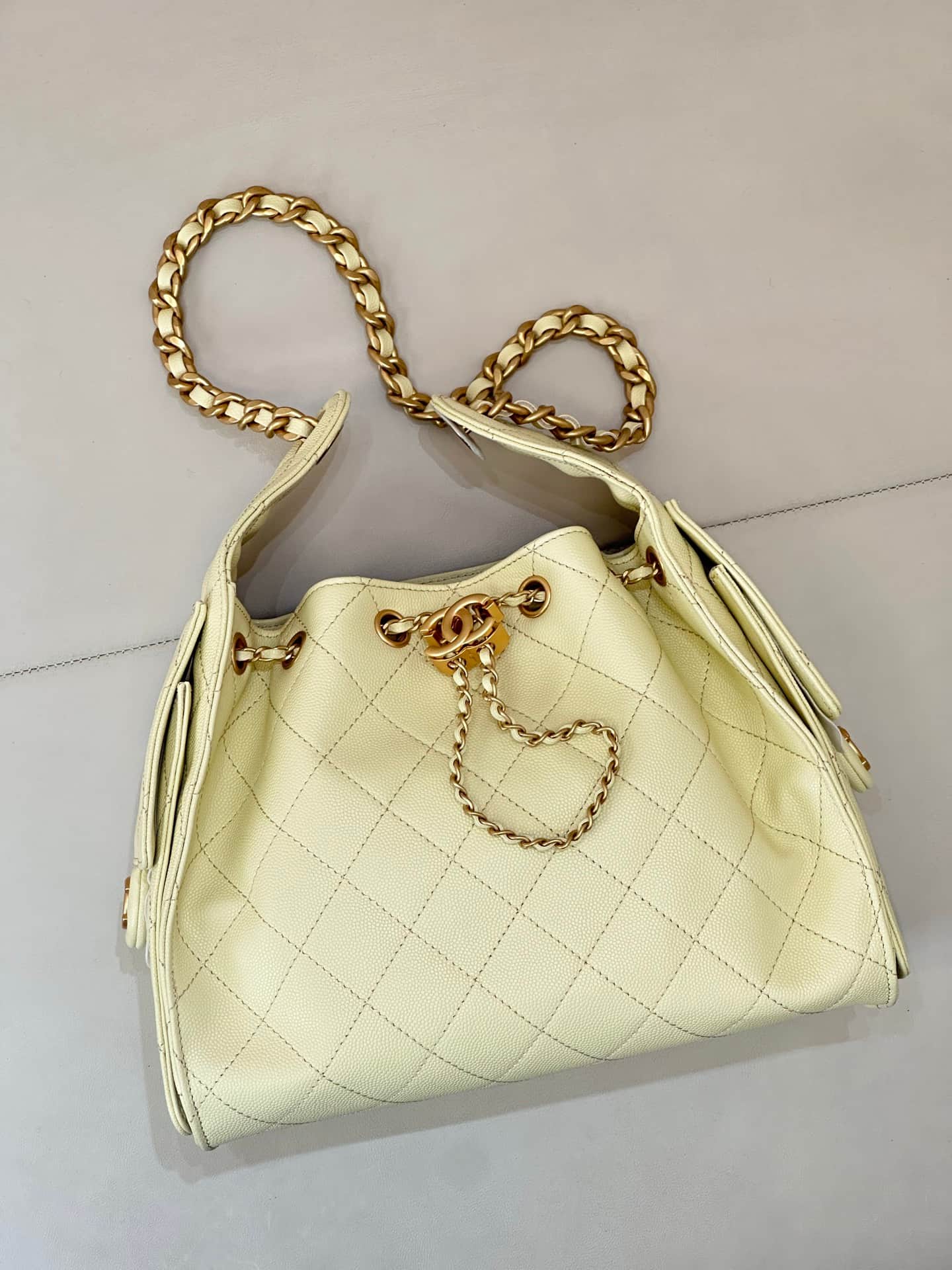Chanel 25 Small Hobo handbag AS5293 Grained Calfskin & Gold-Silver-tone Metal Light Yellow TOP