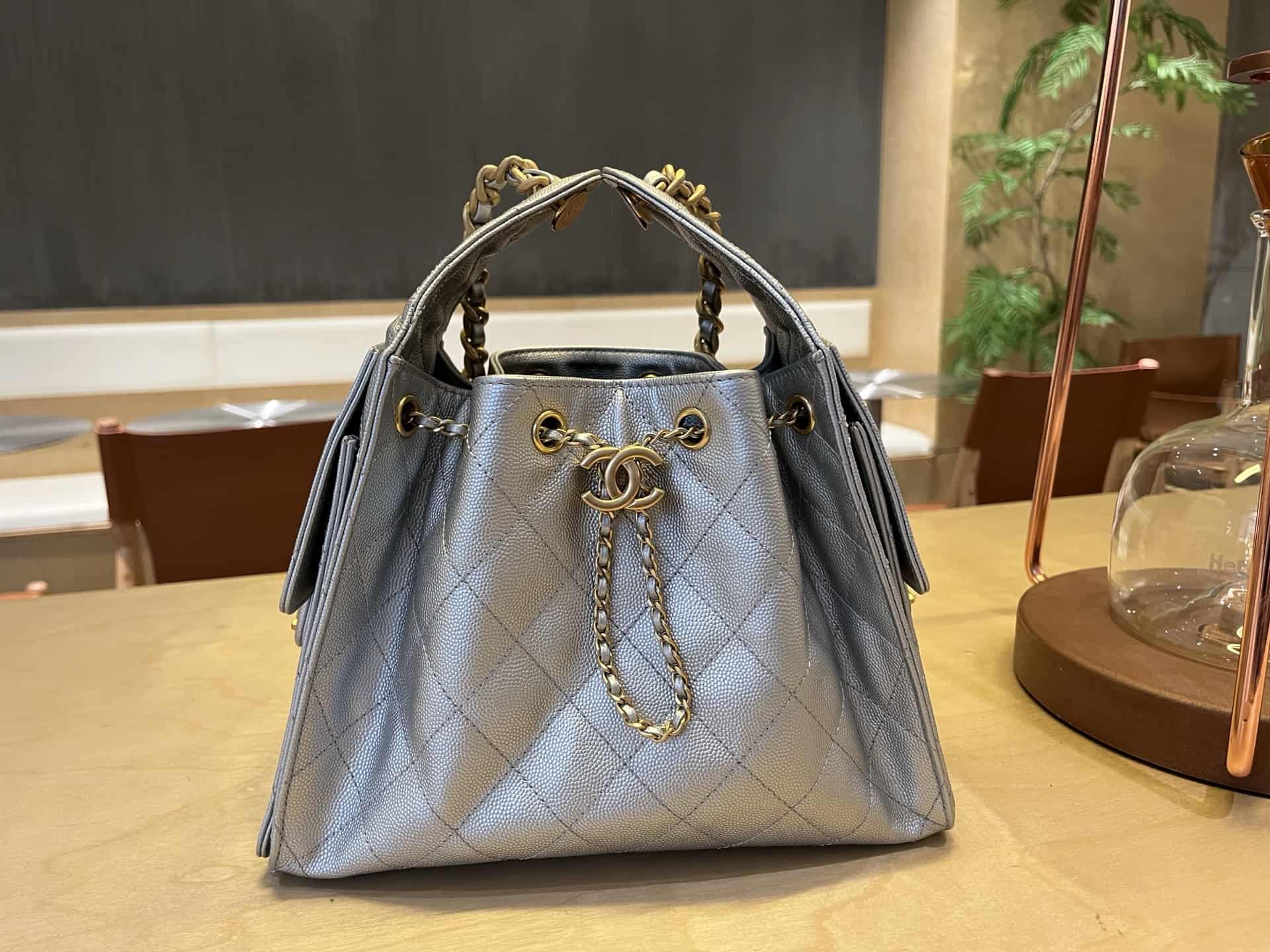 Chanel 25 Small Hobo handbag AS5293 Grained Calfskin & Gold-tone Metal Silver A