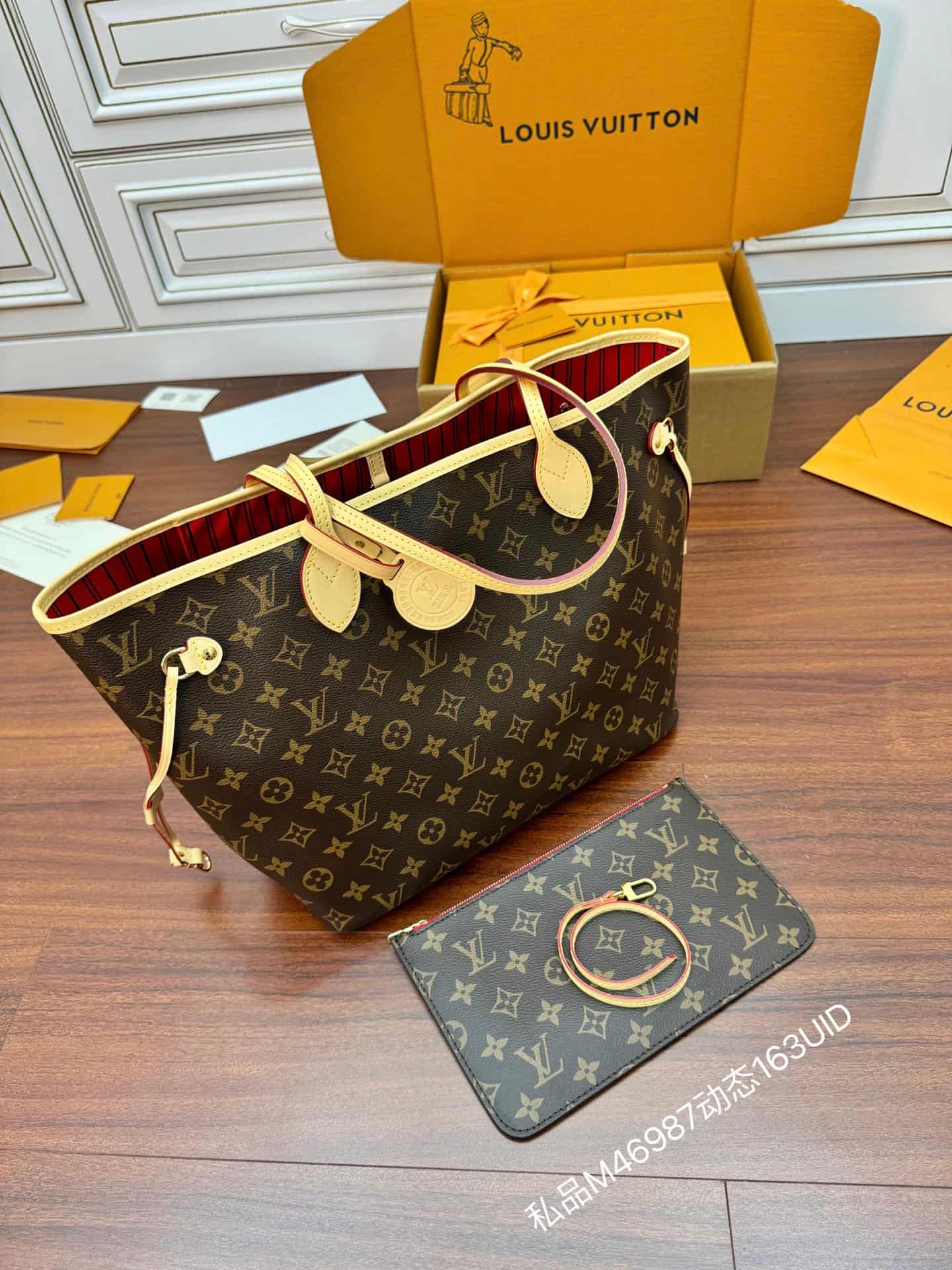 Louis Vuitton Neverfull MM Cerise Red Monogram coated canvas M46987 TOP