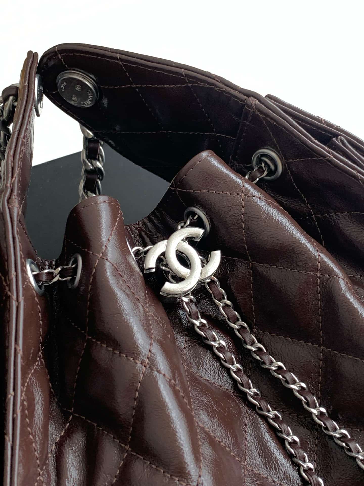 Chanel 25 Small Hobo handbag AS5293 Shiny calfskin&Silver-tone metal Drak Brown A