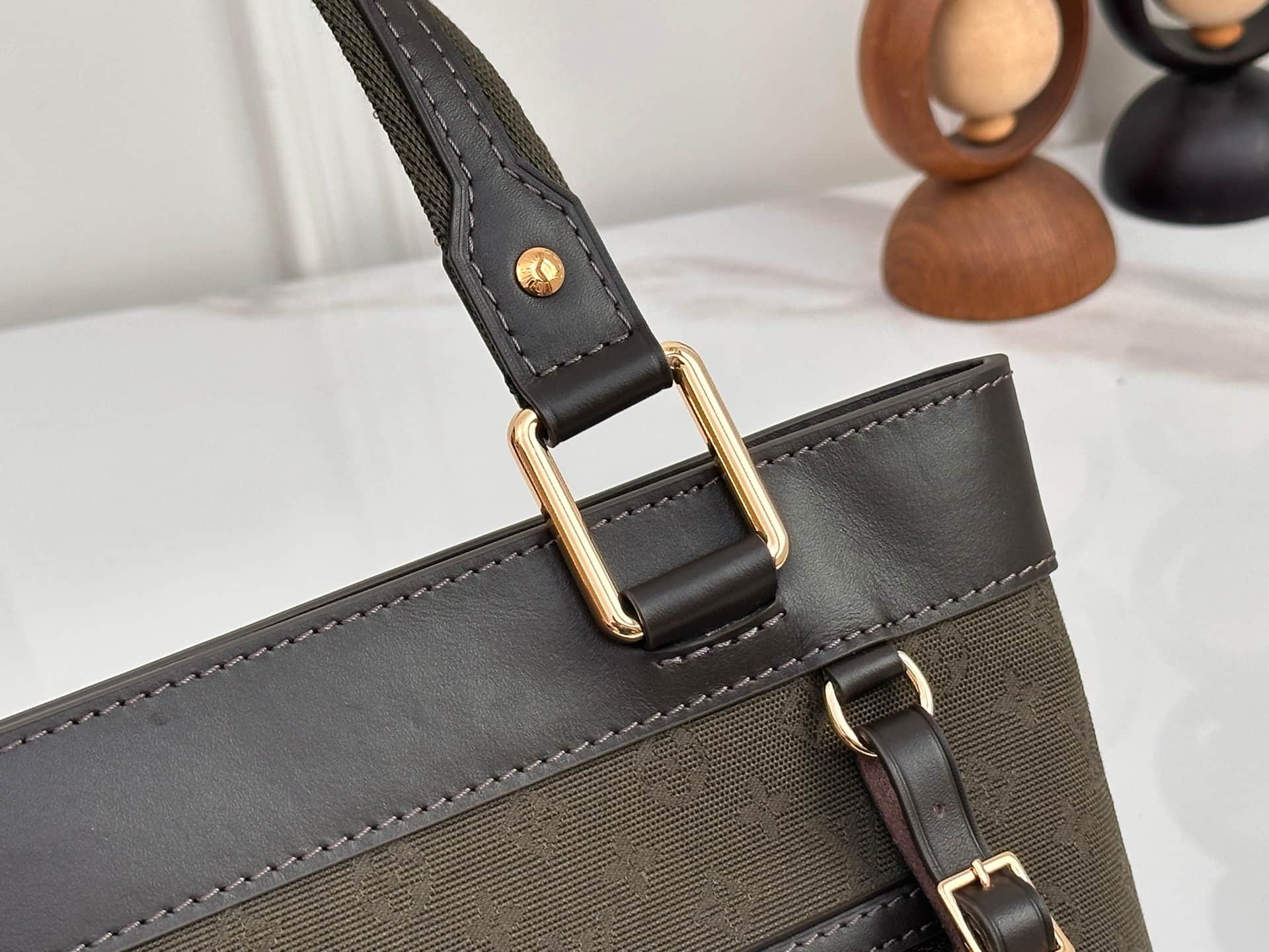 Louis Vuitton Monogram Lin Lucille shoulder bag M92682 High