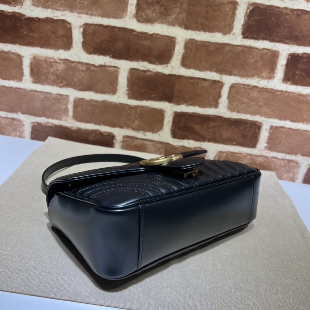 GG Marmont small matelassé shoulder bag 443497 black High
