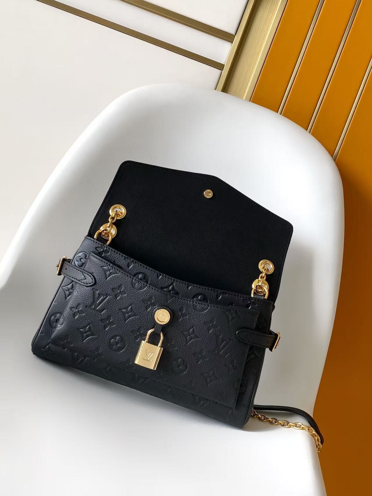 Louis Vuitton Anytime Flap Bag Tourterelle Black leather M14604 High