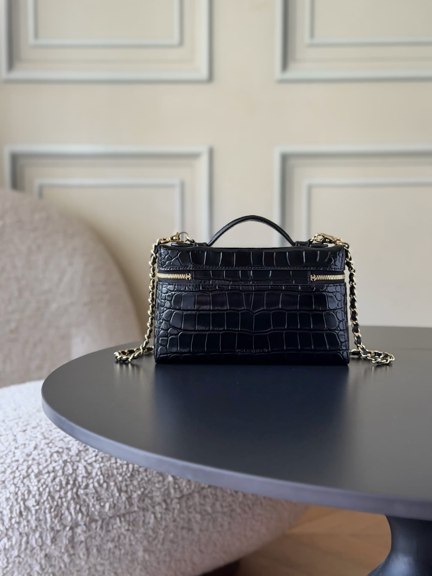 Chanel Small Vanity with chain Crocodile Embossed Calfskin & Gold-Tone Metal Black AS5346 A