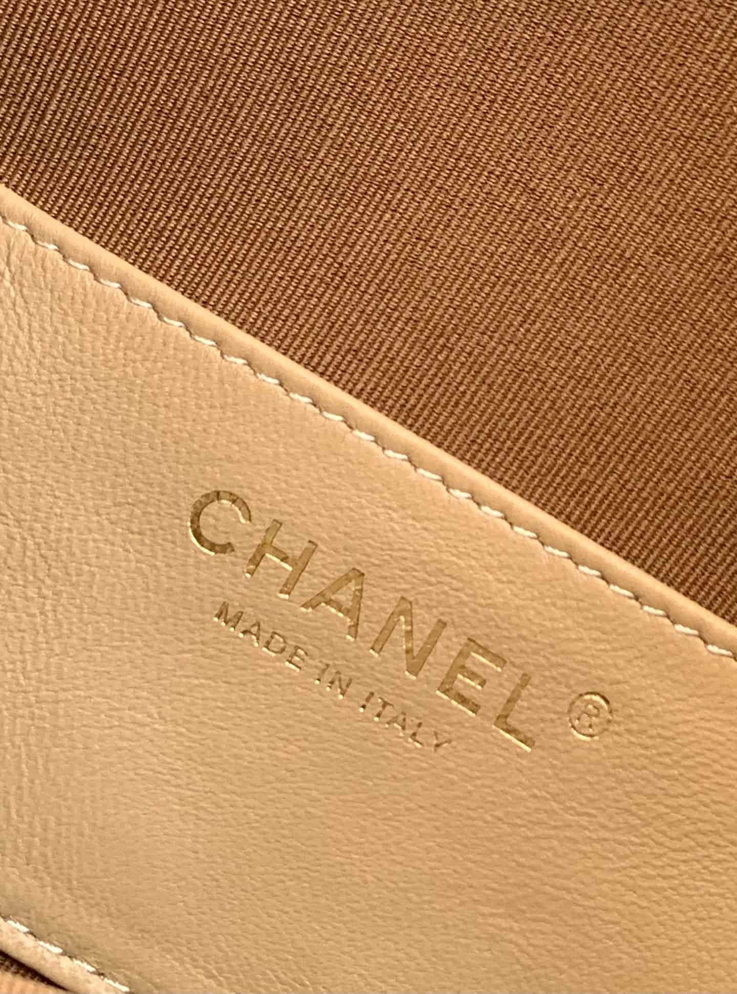 Chanel 25 Medium Hobo Medium handbag AS5311 Suede & Gold-tone Metal Brown High