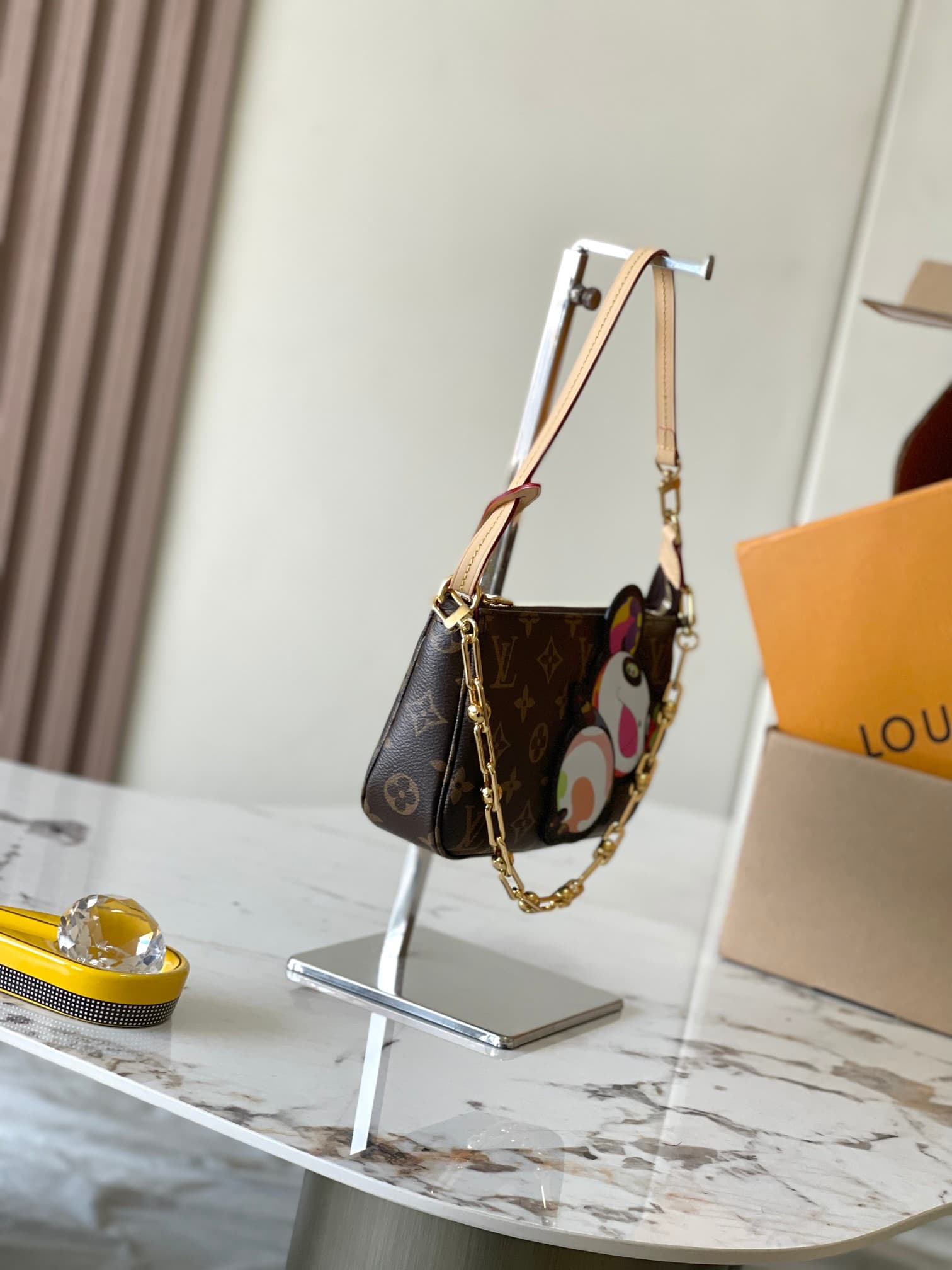 Louis Vuitton x Murakami Pochette Accessoires Monogram coated canvas M13440 Top