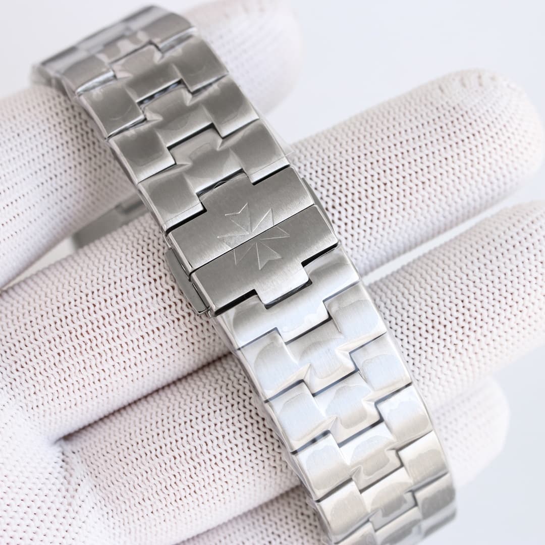 Vacheron Constantin Overseas Dual Time Watch TOP