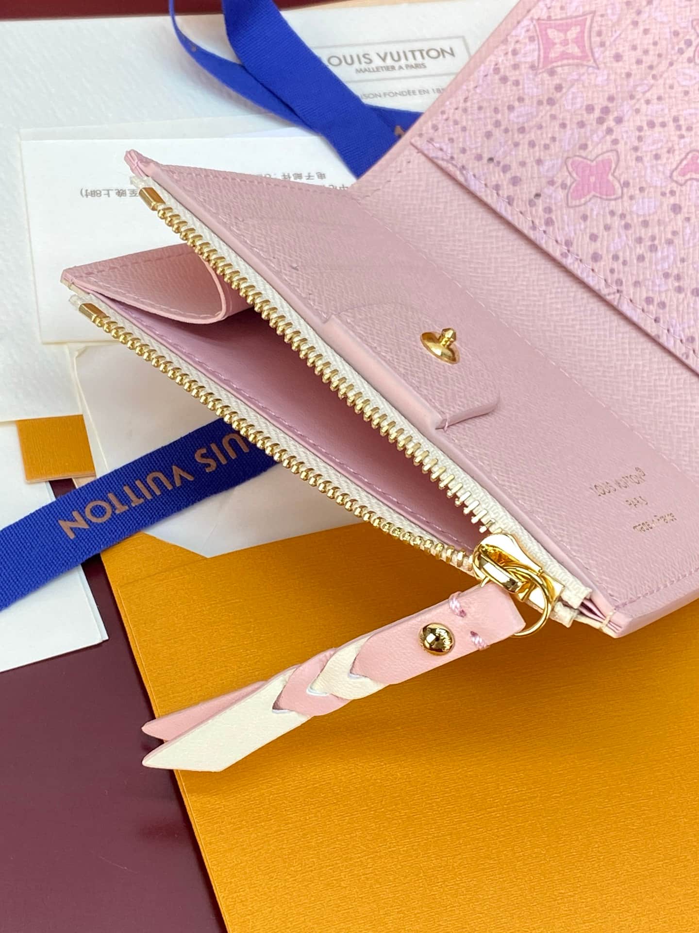 Louis Vuitton Lisa Wallet Damier Azur/Light Bliss/Cream Coated canvas N40921 High