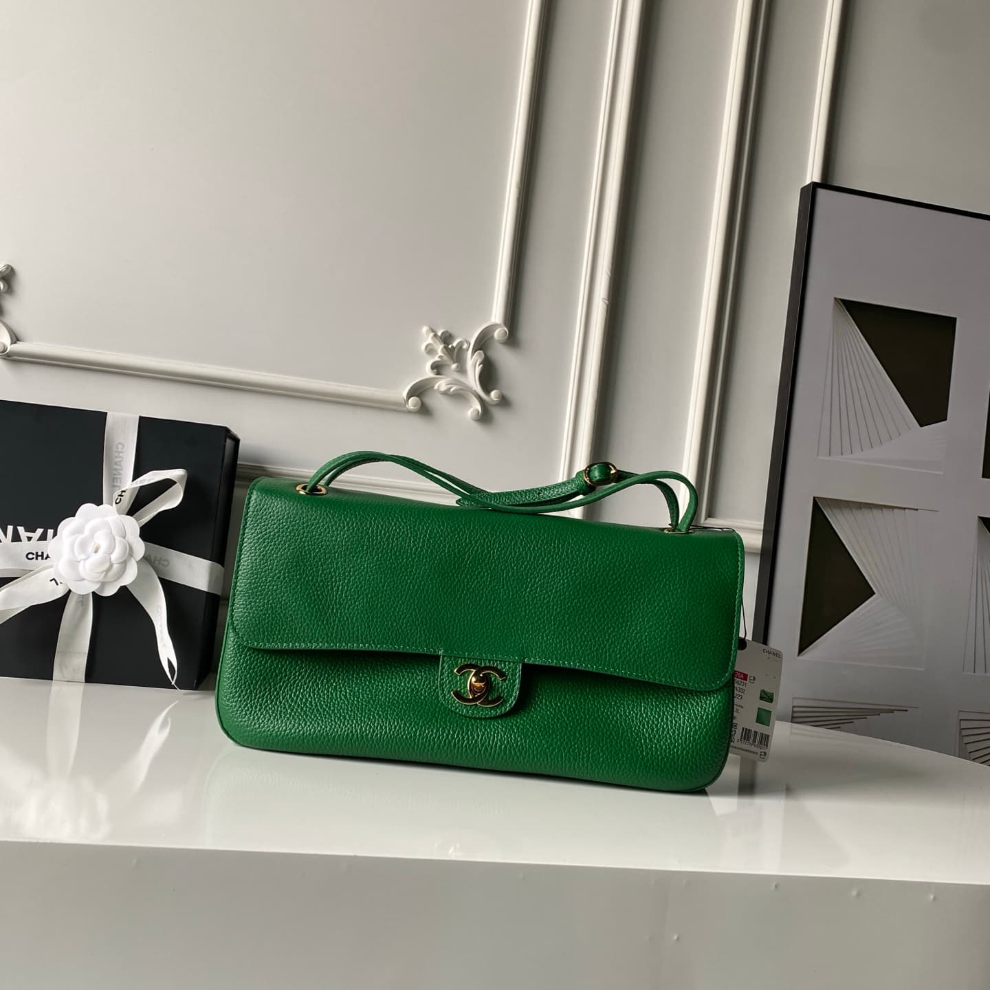 Chanel Maxi Flapbag Grained Calfskin & Gold-Tone Metal Green AS6231 A