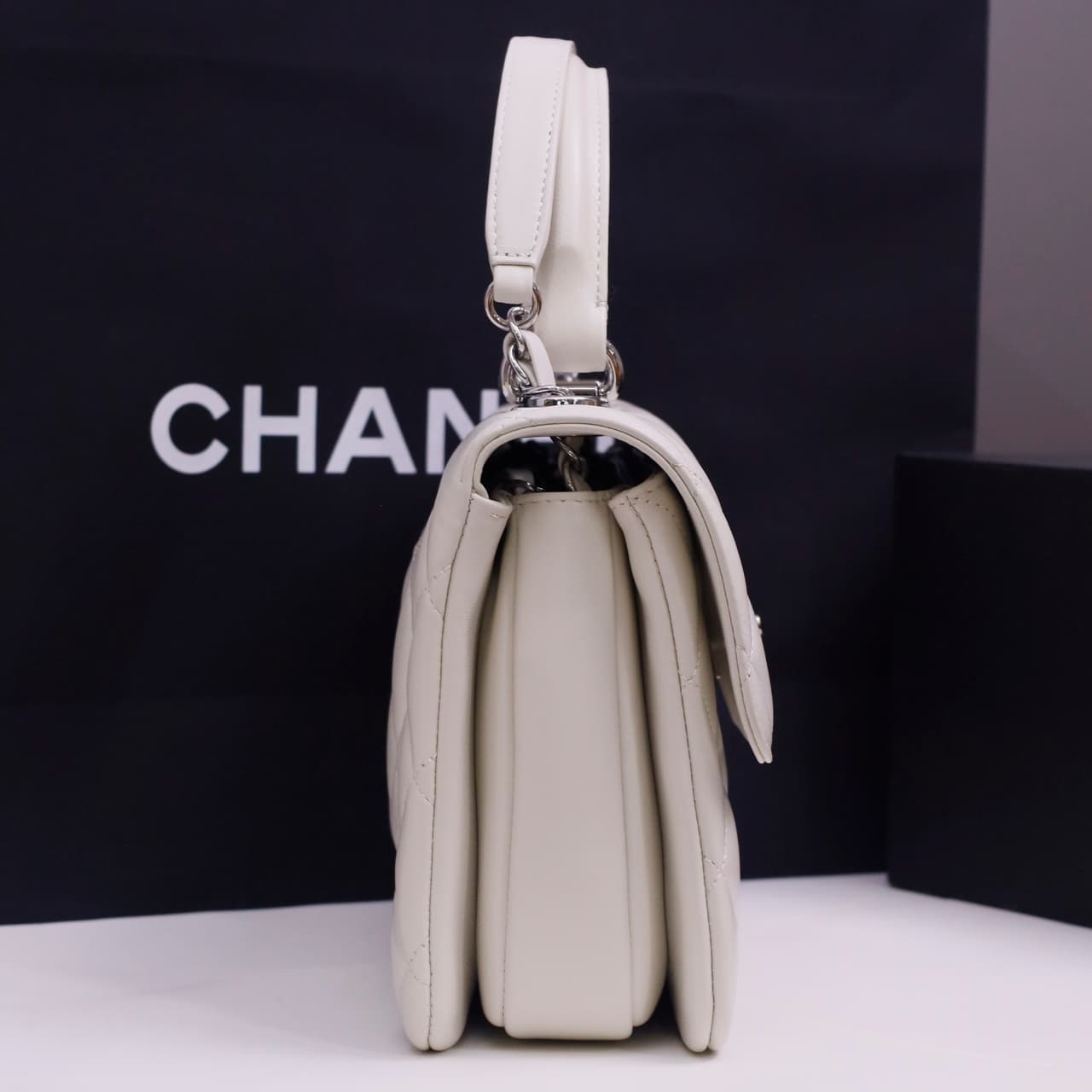 SMALL FLAP BAG WITH TOP HANDLE Lambskin Silver Metal White A
