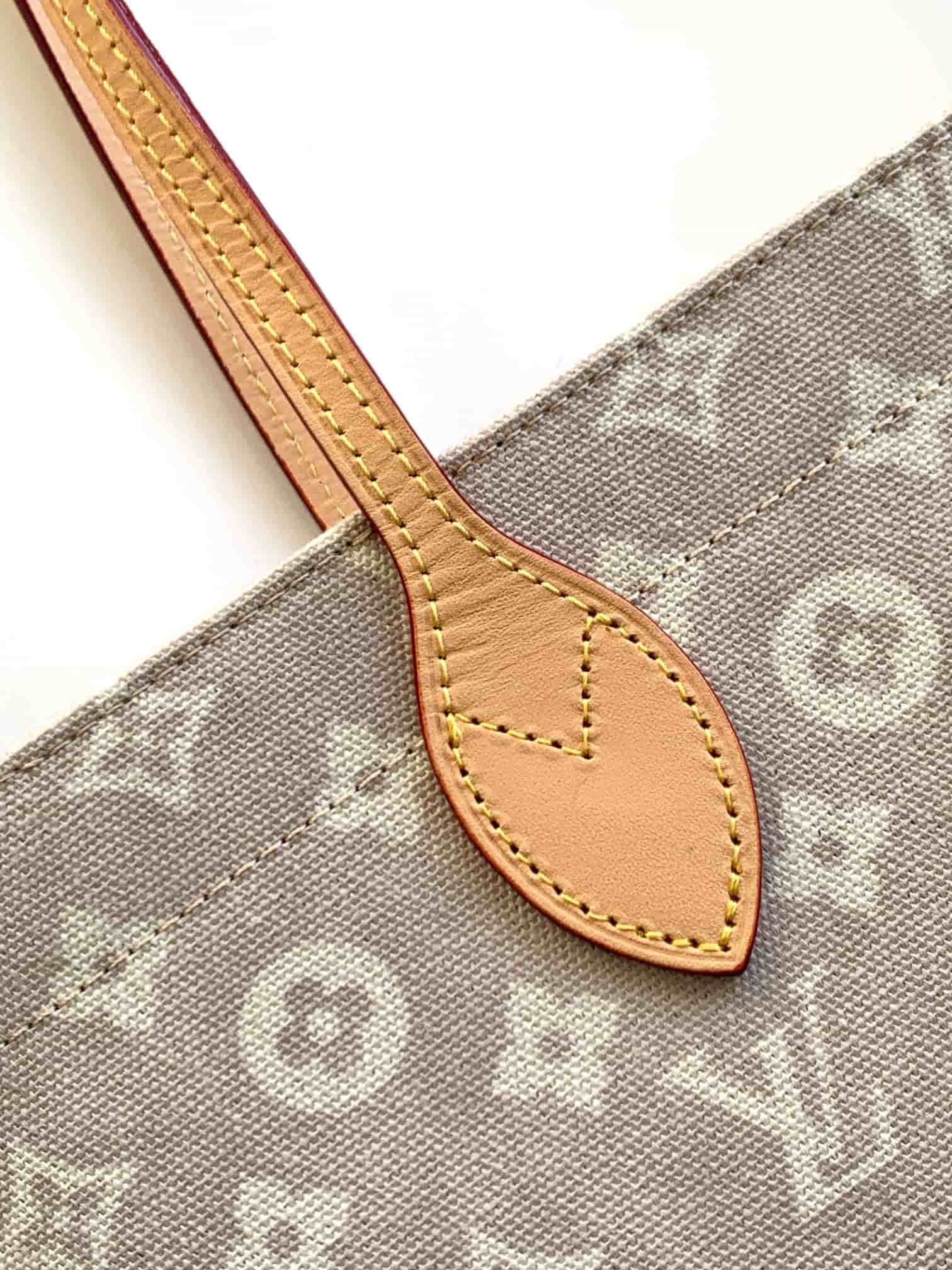 Louis Vuitton Carry It Meowgram cotton-canvas M15128 High