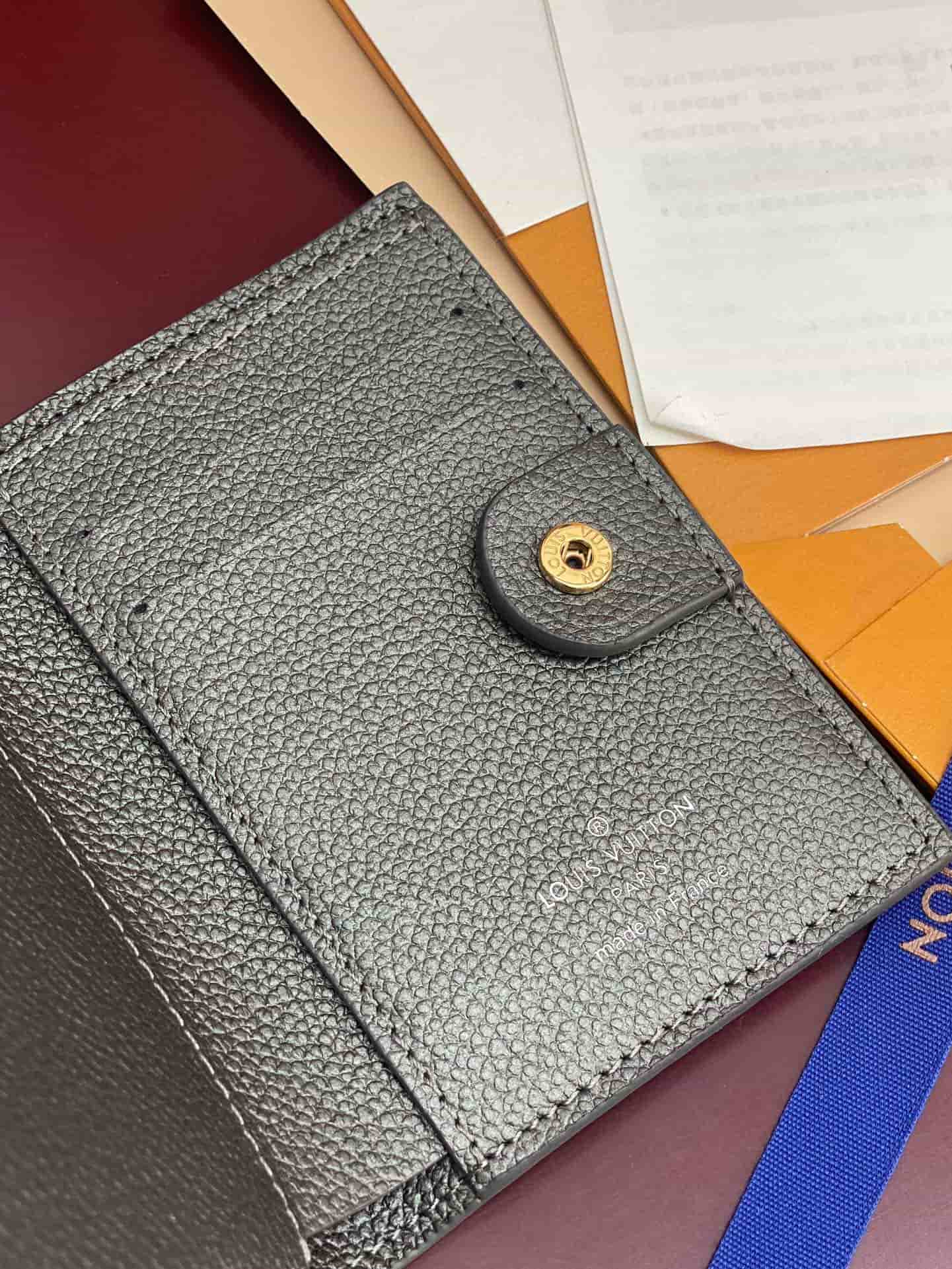 Louis Vuitton Lisa Wallet Embossed supple grained cowhide leather M12536 Gun Metal High