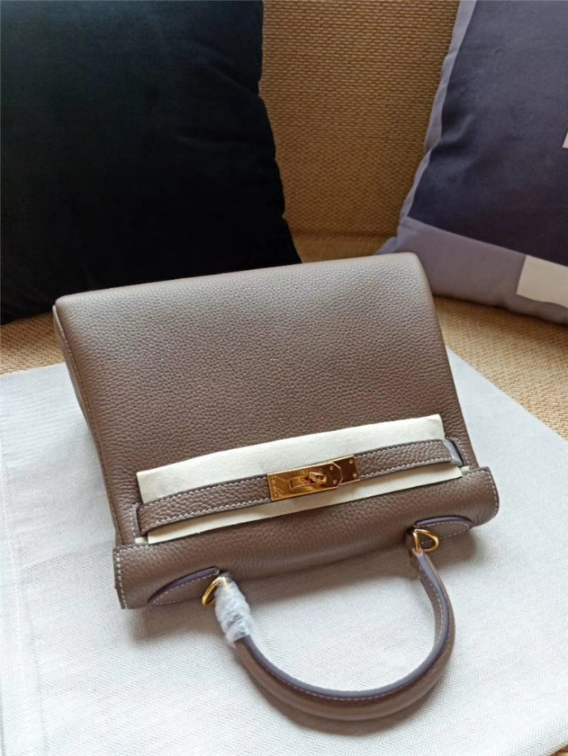 Hermes Kelly 25/28 Retourne Bag Calfskin In Etoupe High