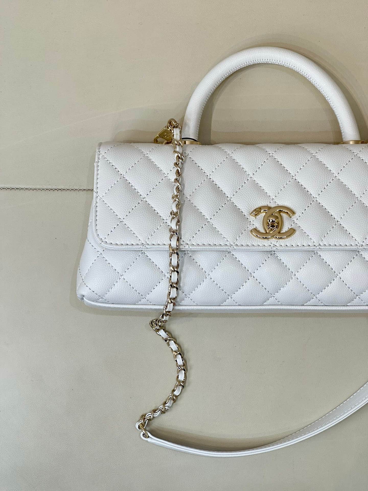 Chanel Maxi Flap Bag with Top Handle Grained Calfskin& Gold-Tone Metal AS6091 White TOP