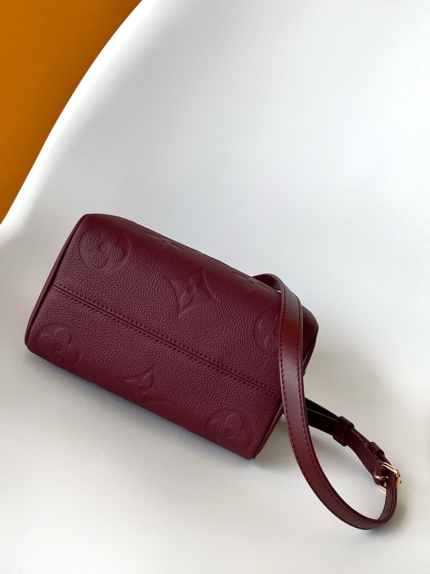 Louis Vuitton Speedy Bandouliere 20 Grenat Red Debossed grained cowhide leather M25929 High
