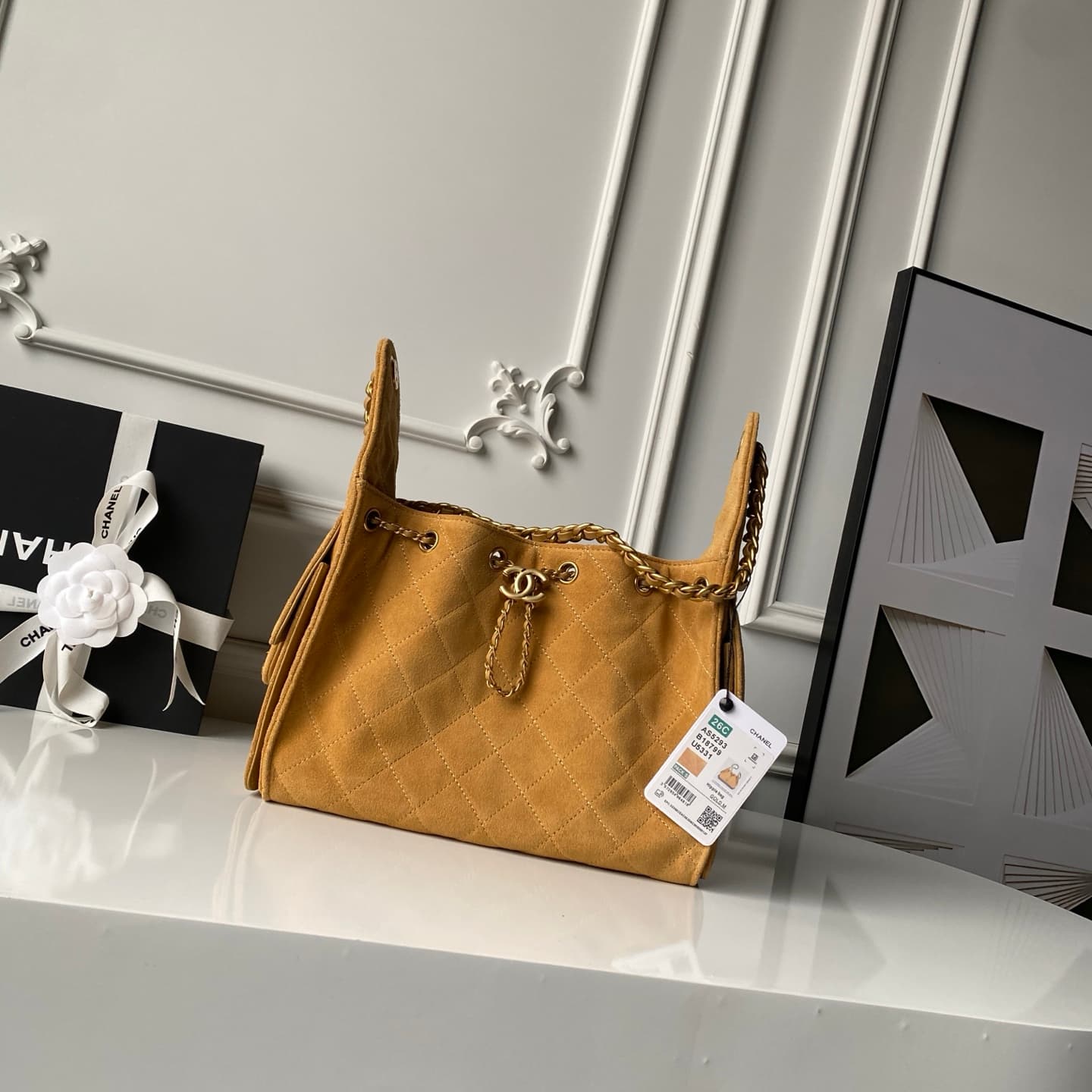 Chanel 25 Small Hobo handbag AS5293 Suede& Gold-Tone Metal Yellow A