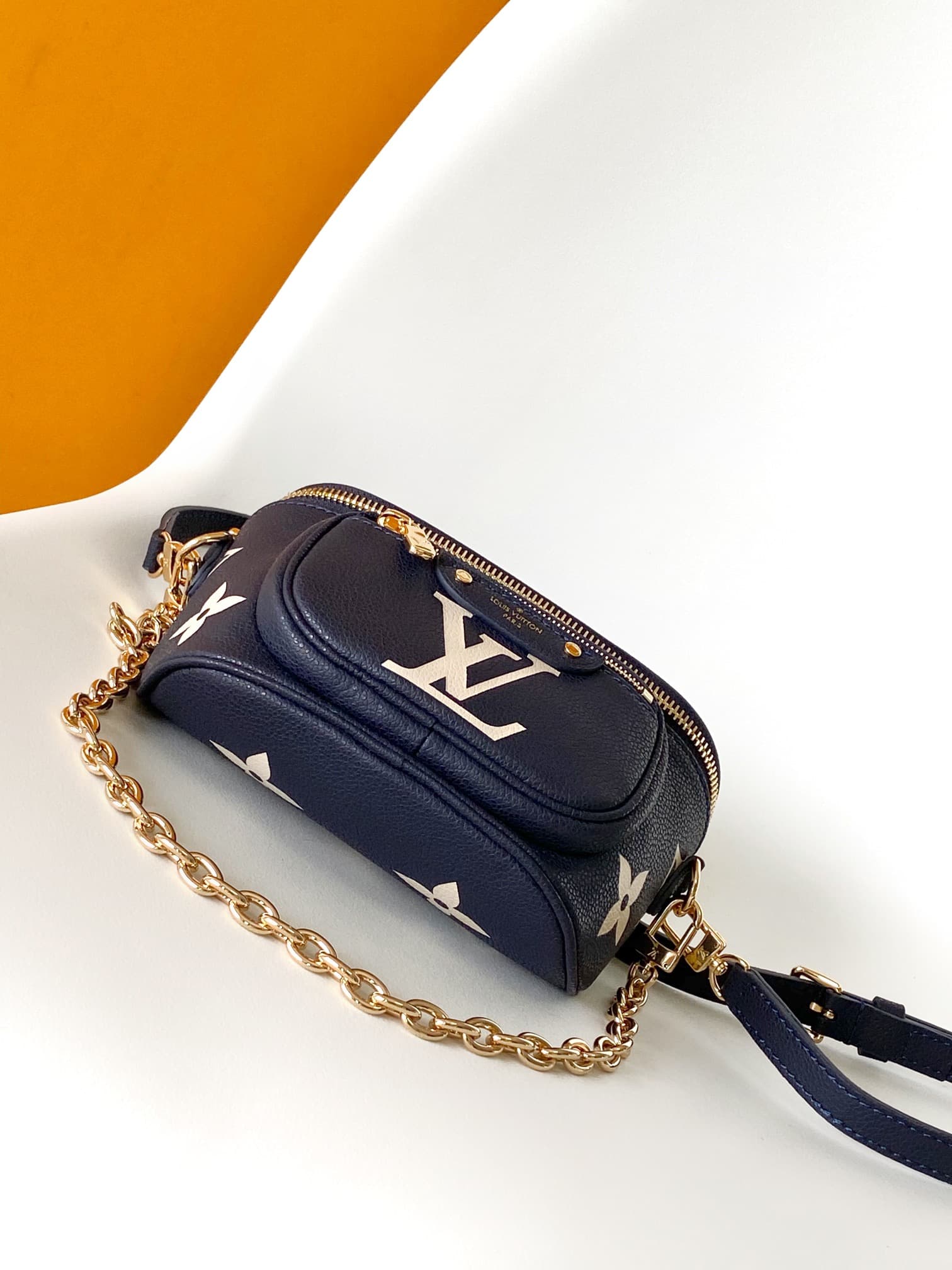 Louis Vuitton Mini Bumbag Empreinte Monogram Giant M85636 High