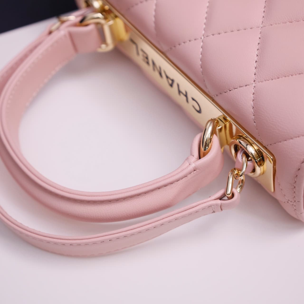Chanel MINI FLAP BAG WITH TOP HANDLE AS4654 Lambskin &Gold-Tone Metal Pink A