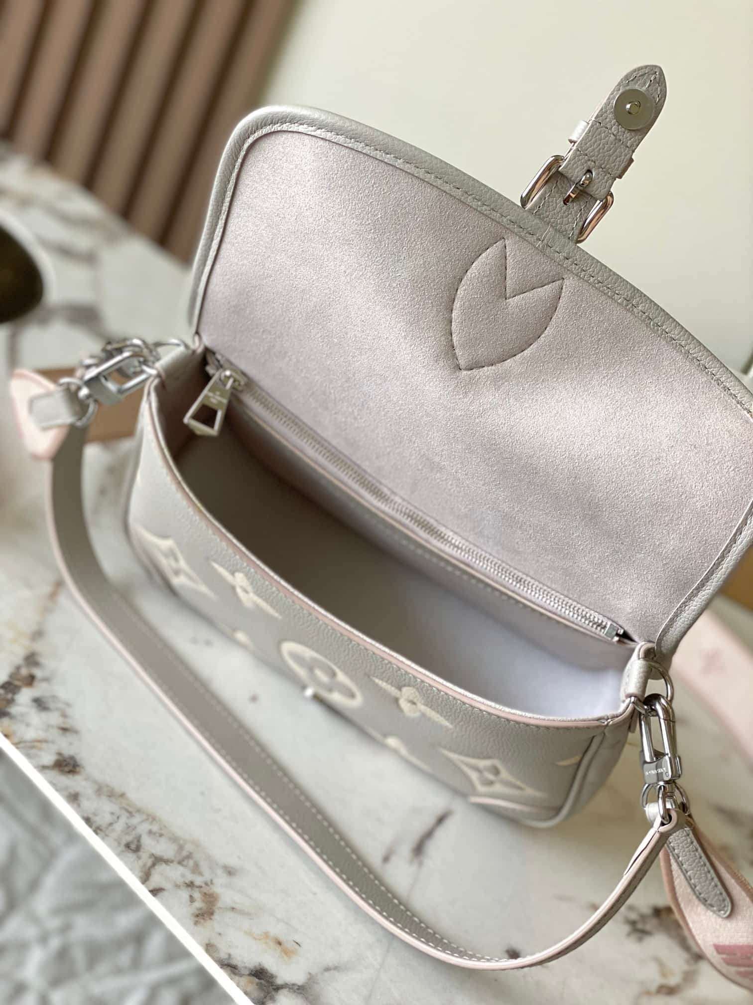 Louis Vuitton Diane Monogram Empreinte Leather M14214 Gray/Quartz Pink/Beige TOP