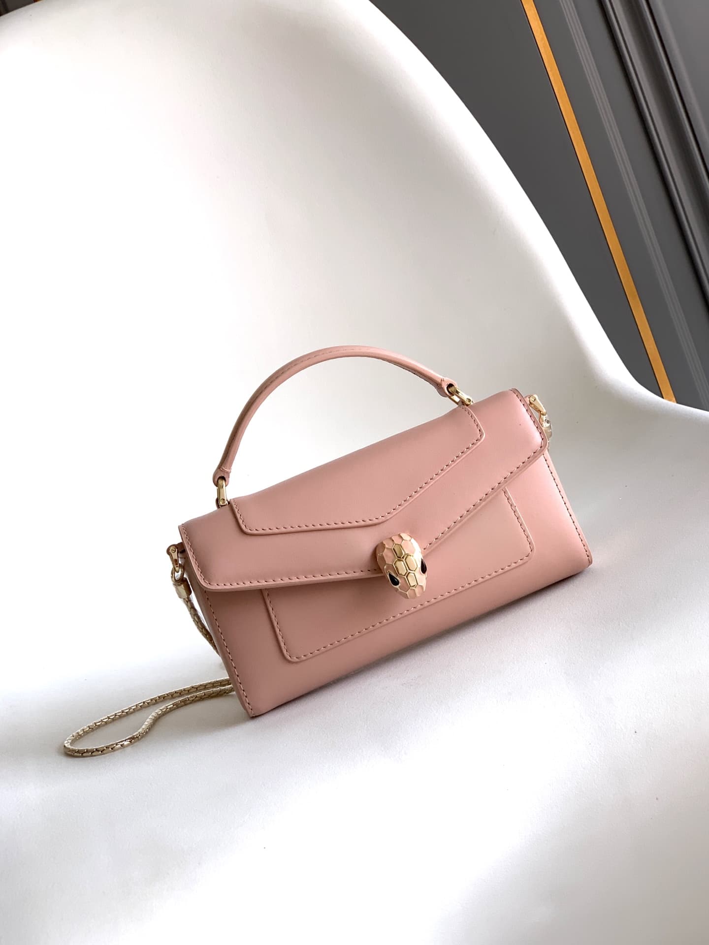 Bvlgari Serpenti Forever shoulder bag in pink calf leather high