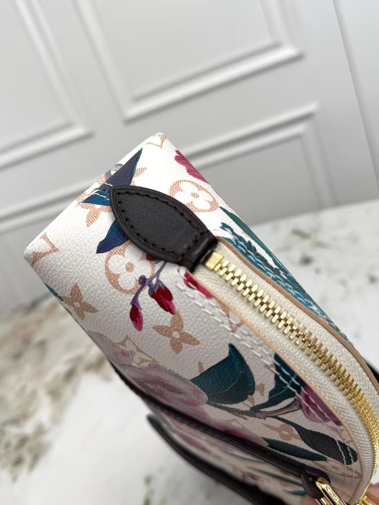 Louis Vuitton Squire East West Monogram Dune Coated canvas M29185 High
