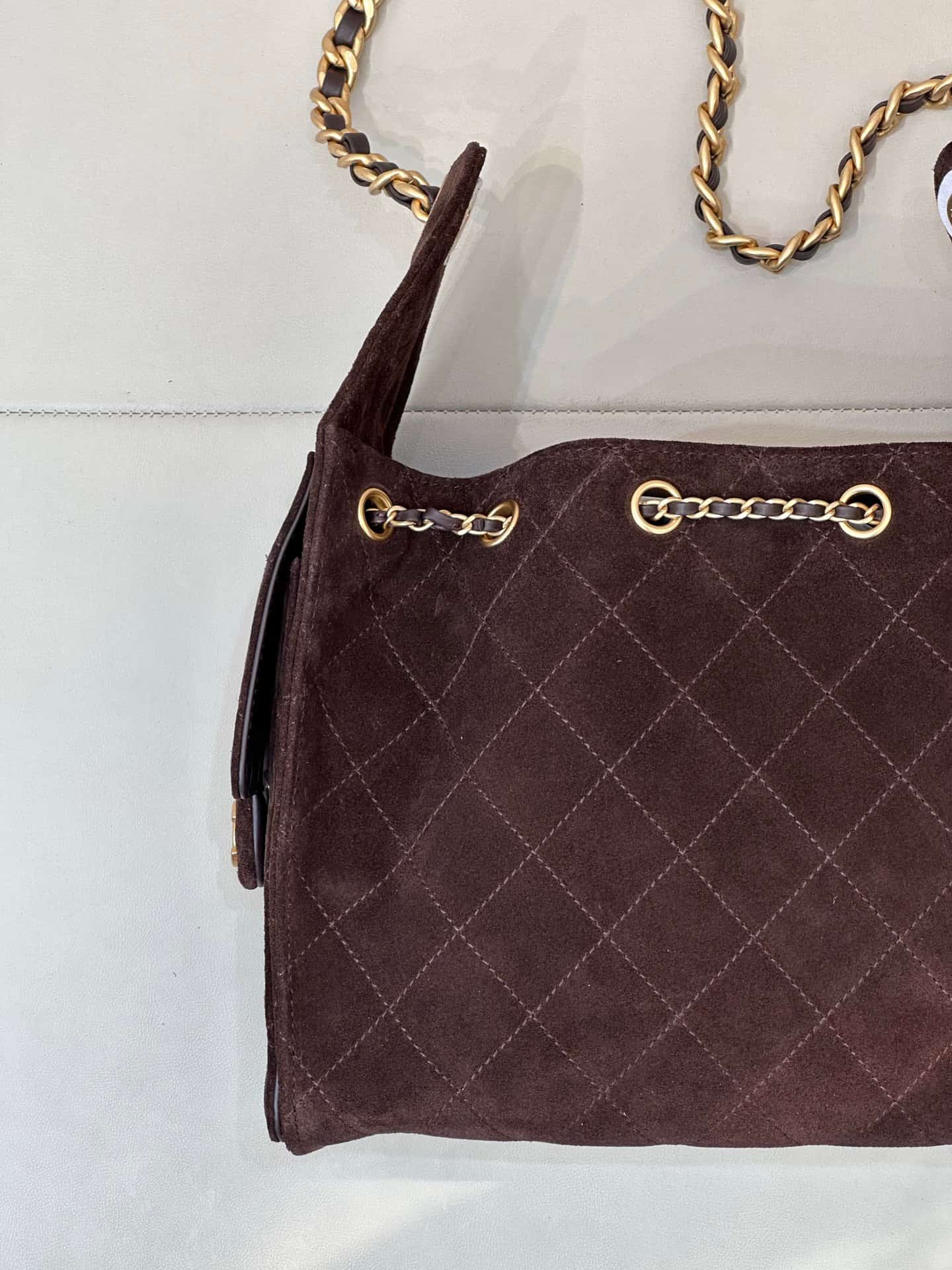 Chanel 25 Small Hobo handbag AS5293 Suede &Gold-tone Metal Coffee TOP