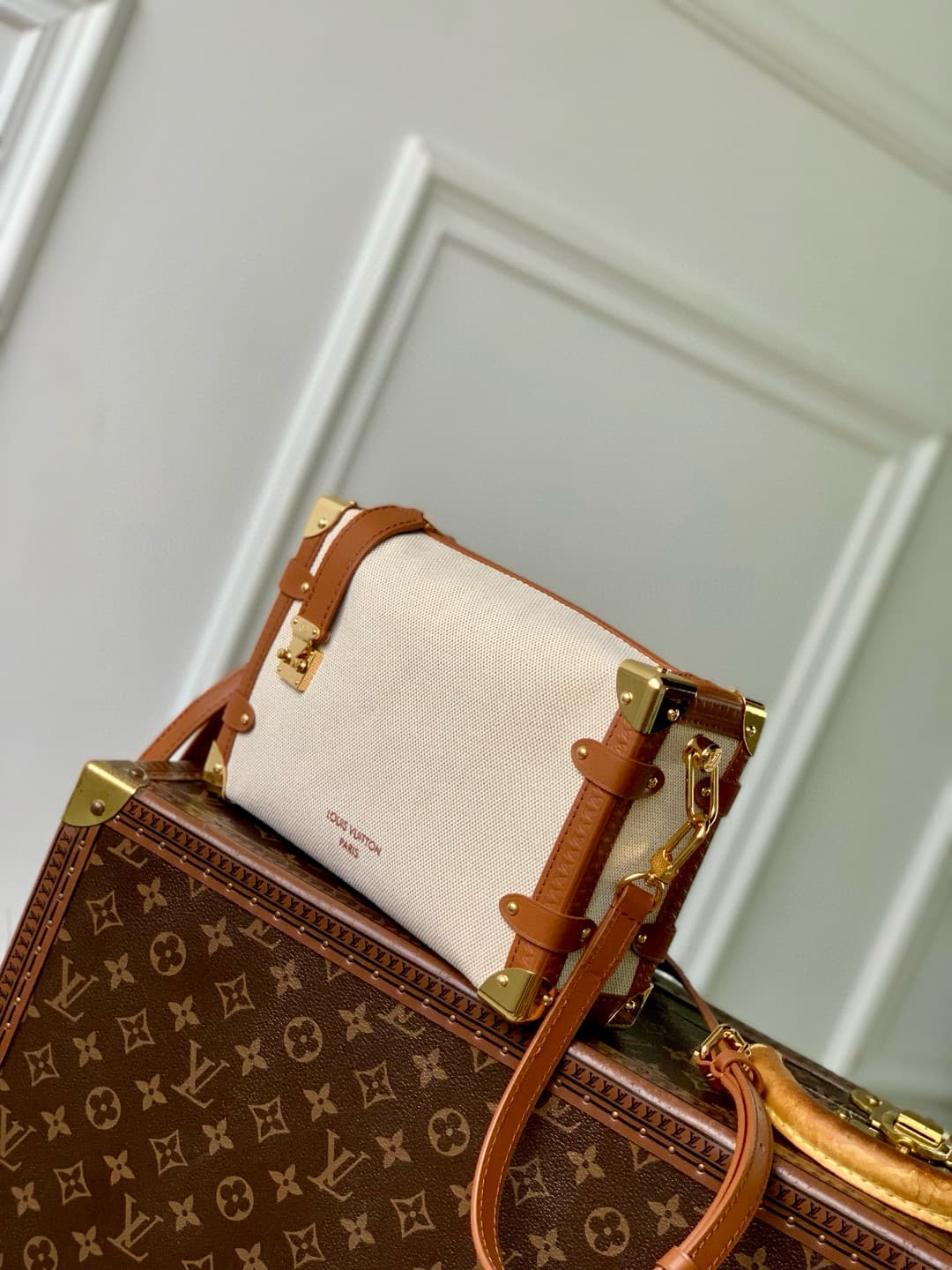 Louis Vuitton Side Trunk MM Ecru/Cognac Cotton and cowhide leather M14411 High