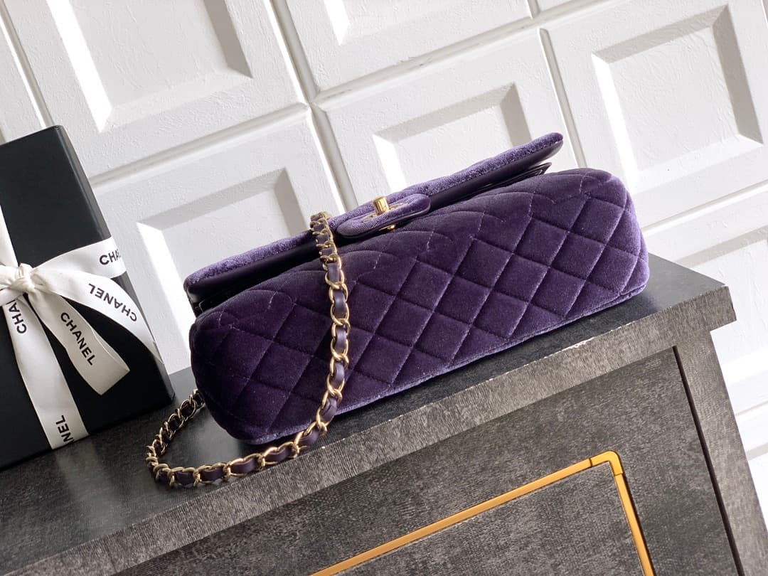 Chanel Medium CLASSIC HANDBAG Velvet  & Gold-Tone Metal Purple A