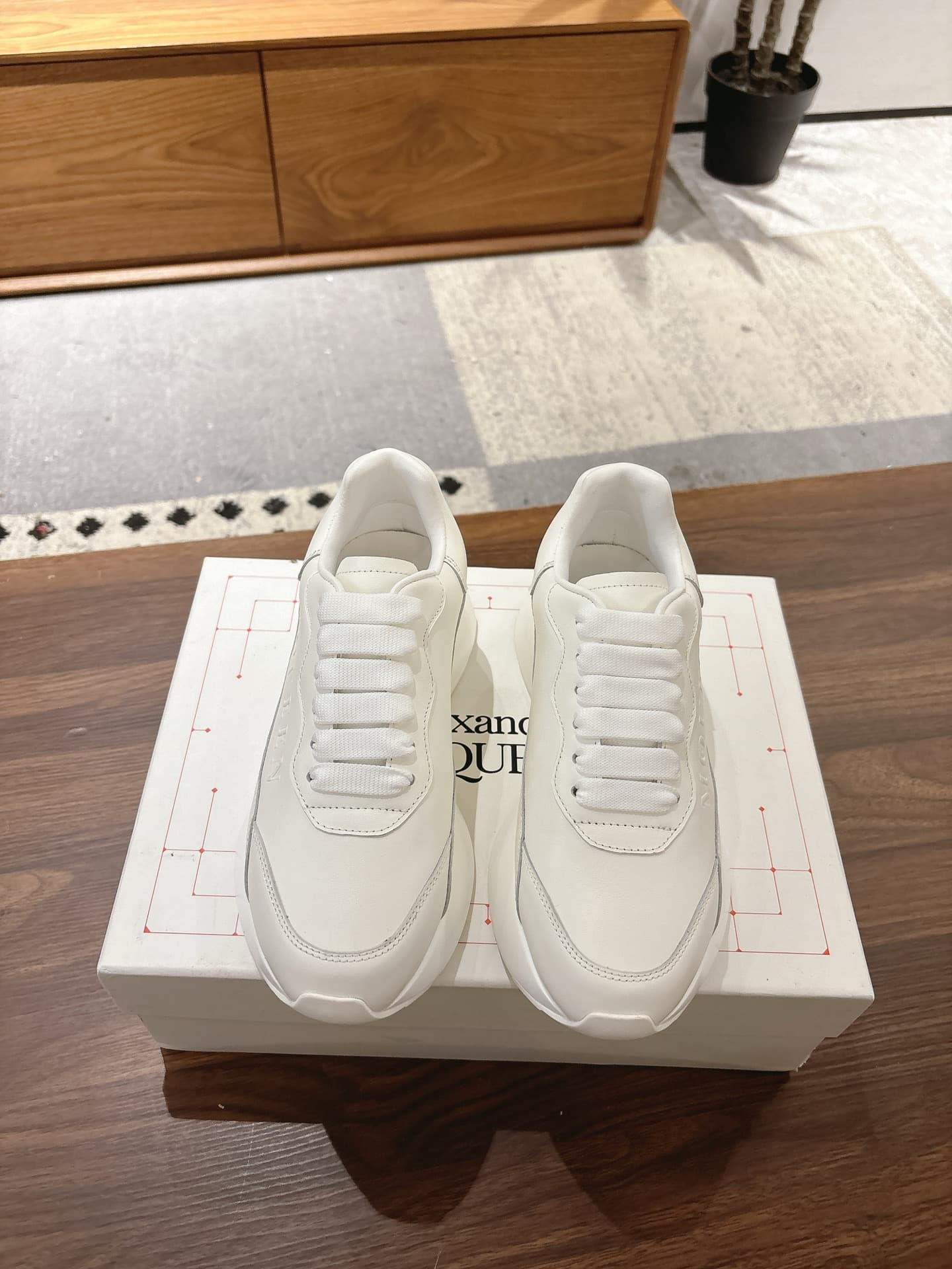 Alexander McQueen Sprint Runner Sneakers Shoes Men Women